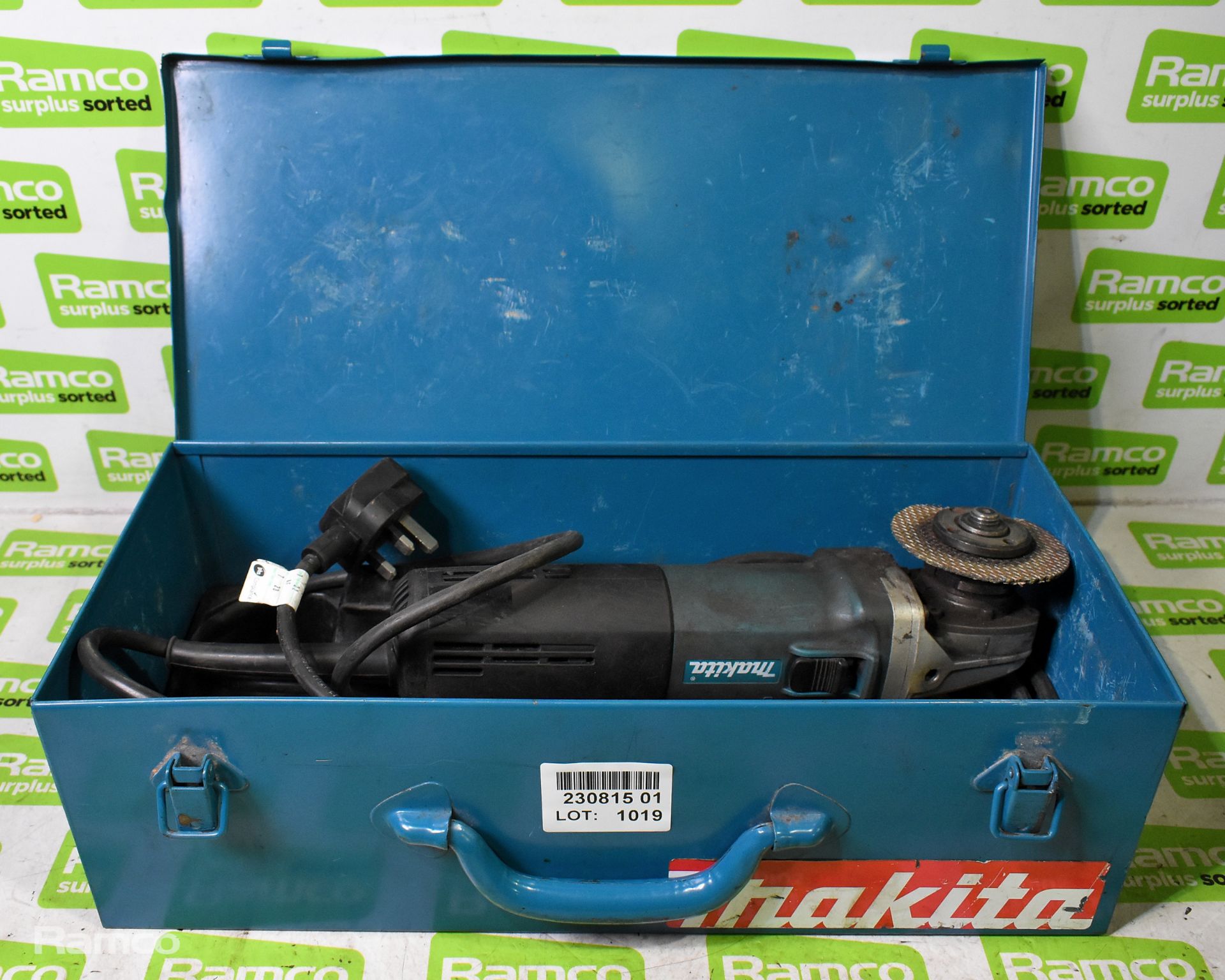 Makita 9564 portable electric grinder - in metal case