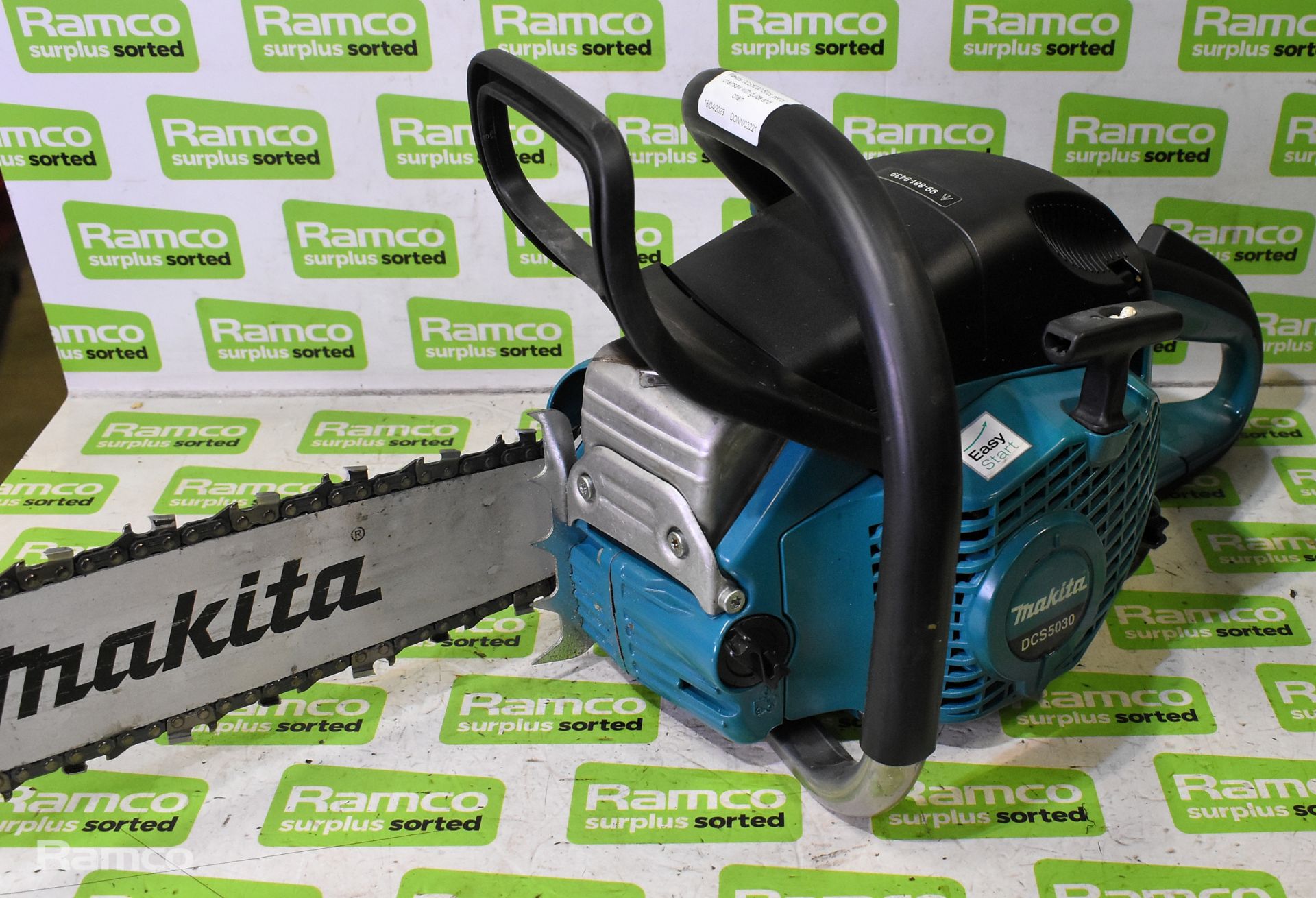 Makita DCS5030 50cc petrol chainsaw with guide and chain - AS SPARES & REPAIRS - Bild 3 aus 6