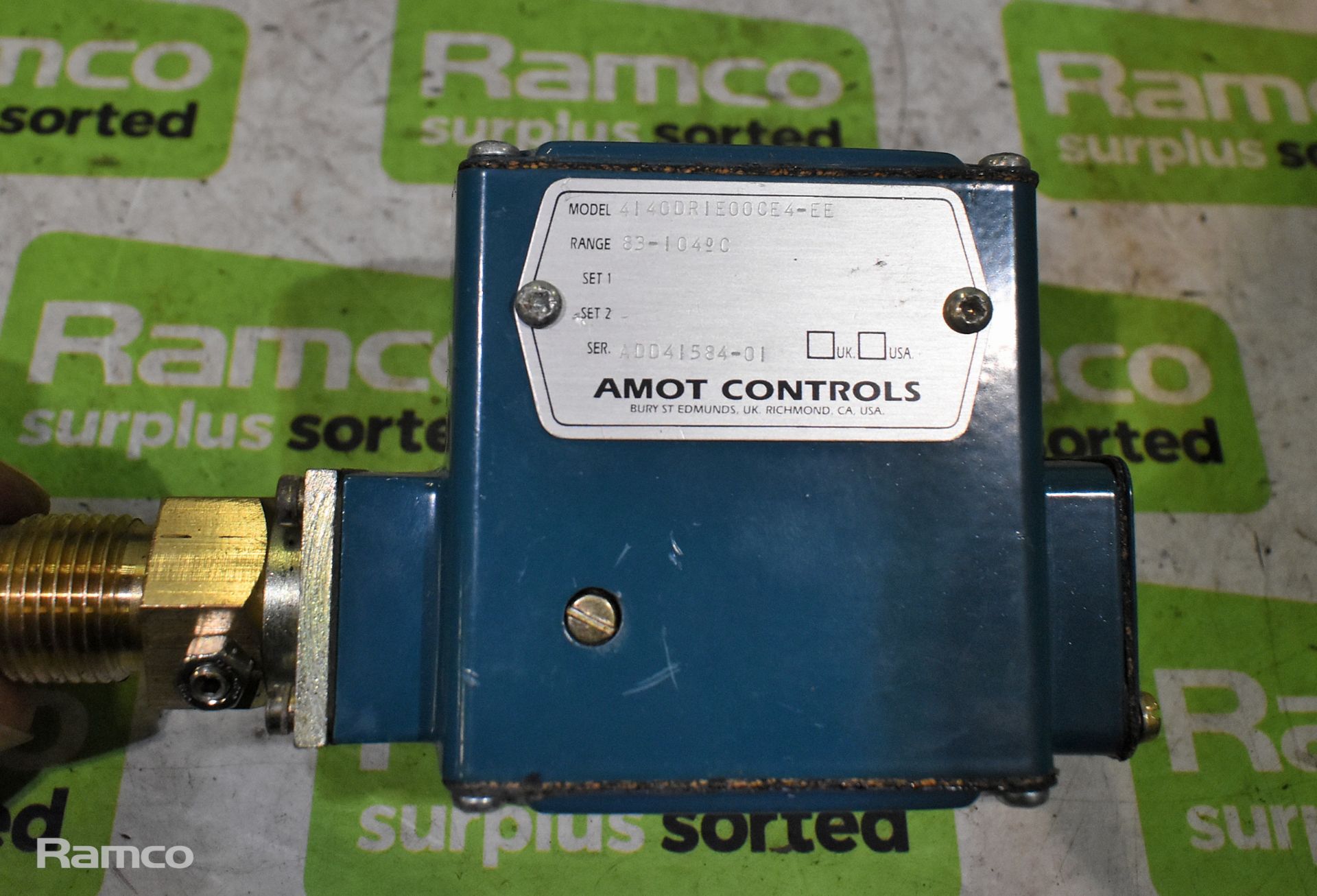 Amot controls pressure switches - Image 3 of 5