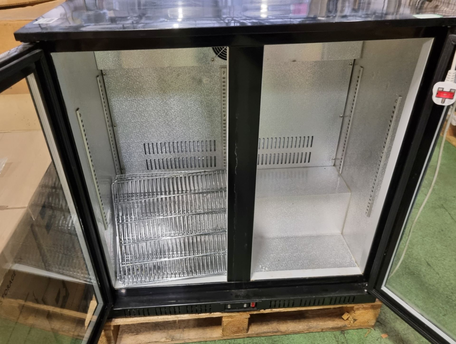 Cater Cool CK501 Undercounter double sliding glass door bottle cooler - 220/240V 50Hz - L 900 - Image 2 of 2