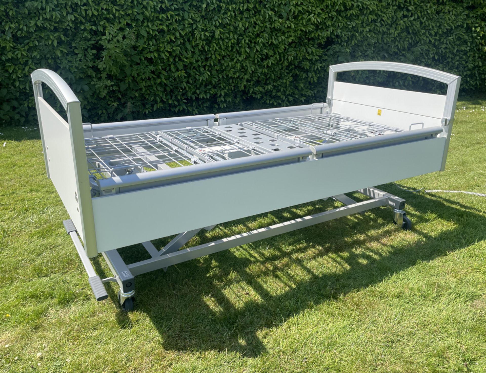 24x Wissner-Bosserhoff Sentida 6 hospital beds & Herida Argyll II dynamic mattresses (no pumps) - Bild 13 aus 26