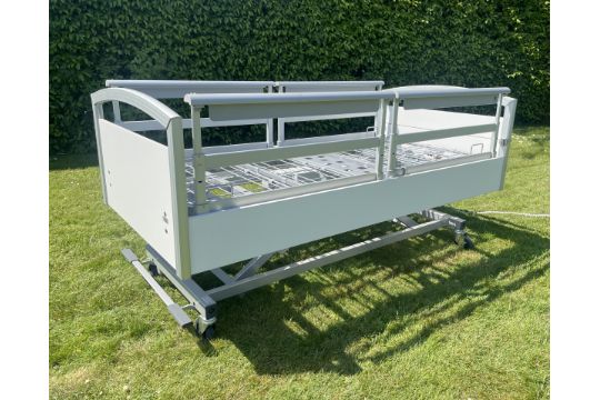 Wissner-Bosserhoff Sentida 6 hospital bed with Herida Argyll II dynamic airflow mattress (no pump) - Image 11 of 26