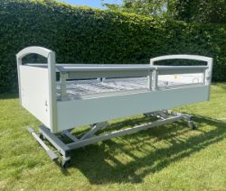 Online Auction of unused Wissner-Bosserhoff Sentida 6 care beds direct from a Government department