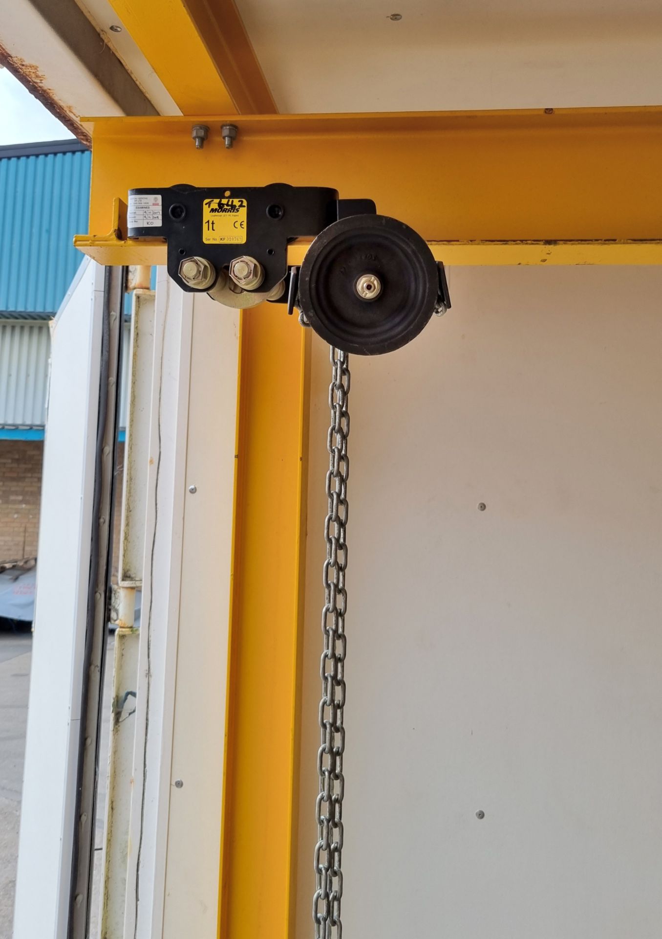 20 foot shipping container with fitted gantry crane rails, ramp and floor rollers - Image 14 of 15