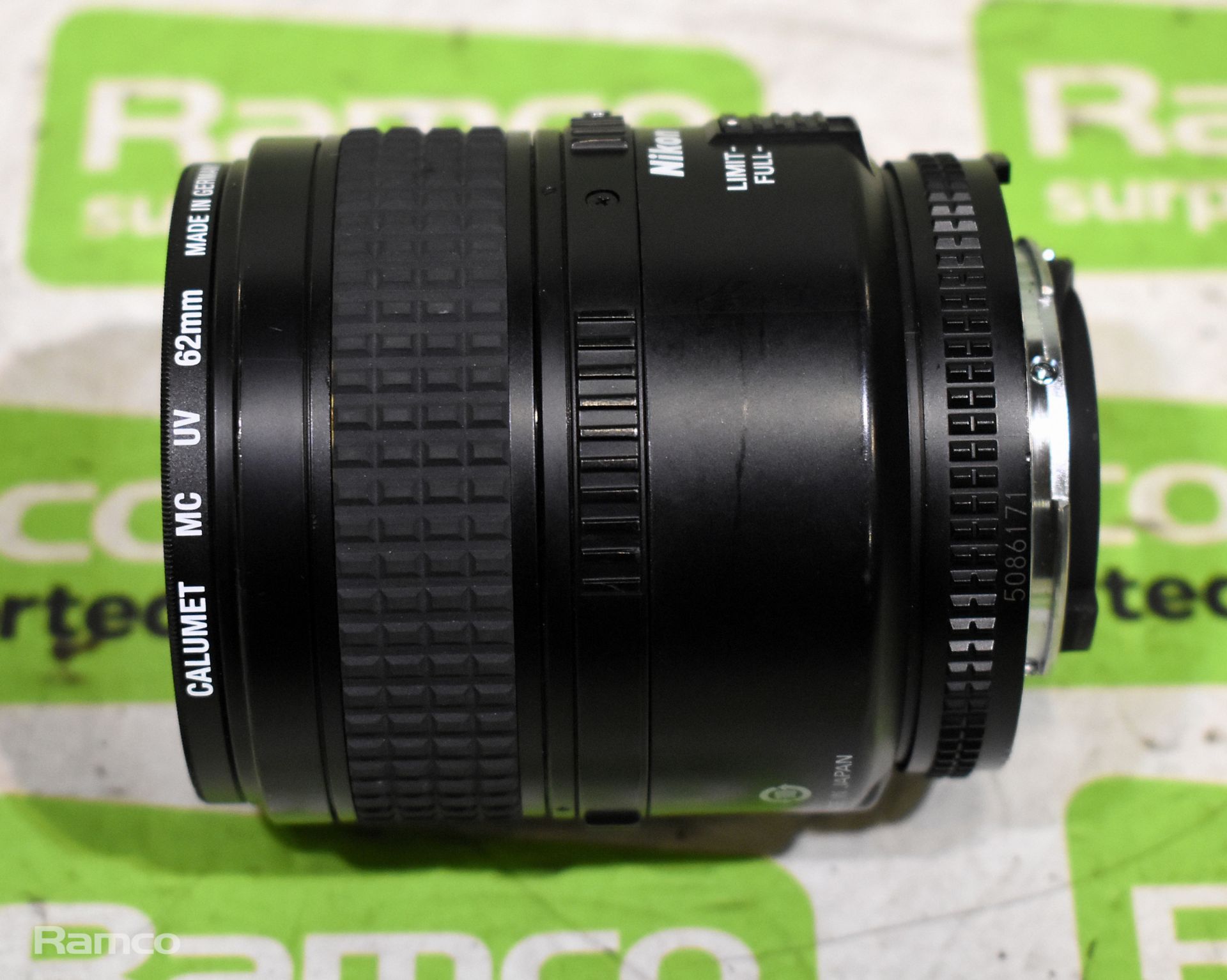 Nikon AF Micro Nikkor 60mm f/2.8D lens with Calumet MC UV 62mm filter - Bild 3 aus 7