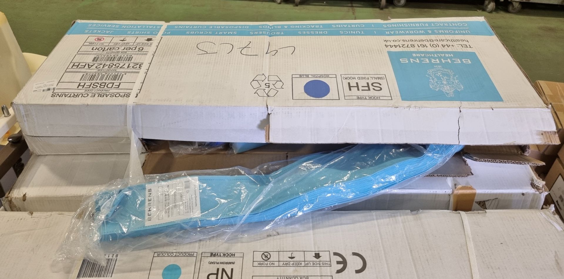 6x boxes of Behrens FDNPS400200 blue disposable cubicle curtains - approx 20 pcs per box - Image 2 of 4