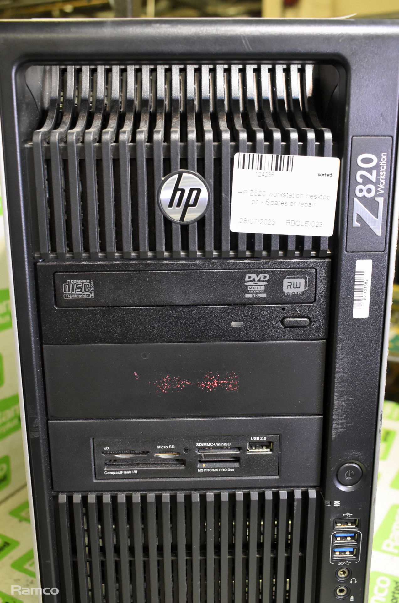 HP Z820 workstation desktop pc - no hard drive - spares or repair - Image 2 of 5