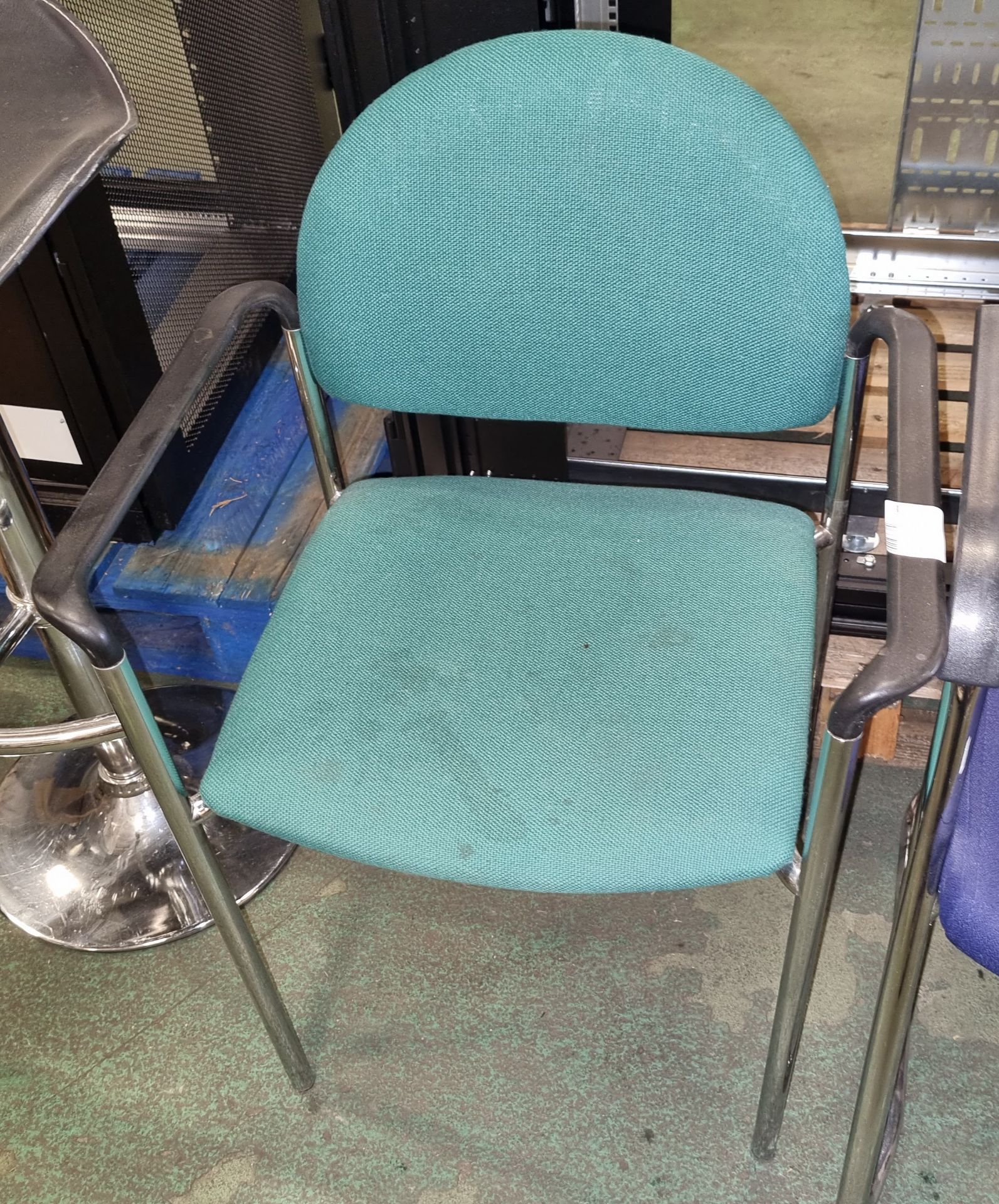 Various office chairs - details in the description - Image 4 of 5