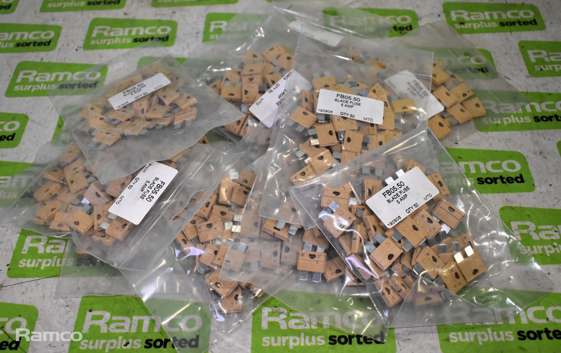 10x Packs of 50 FB05.50 5 AMP blade fuses