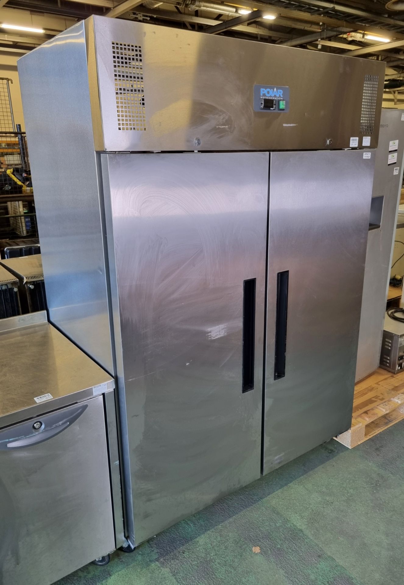 Polar G595-02 stainless steel upright 2 - door freezer 1200 ltr - W 1340 x D 840 x H 1980 mm - Image 2 of 5