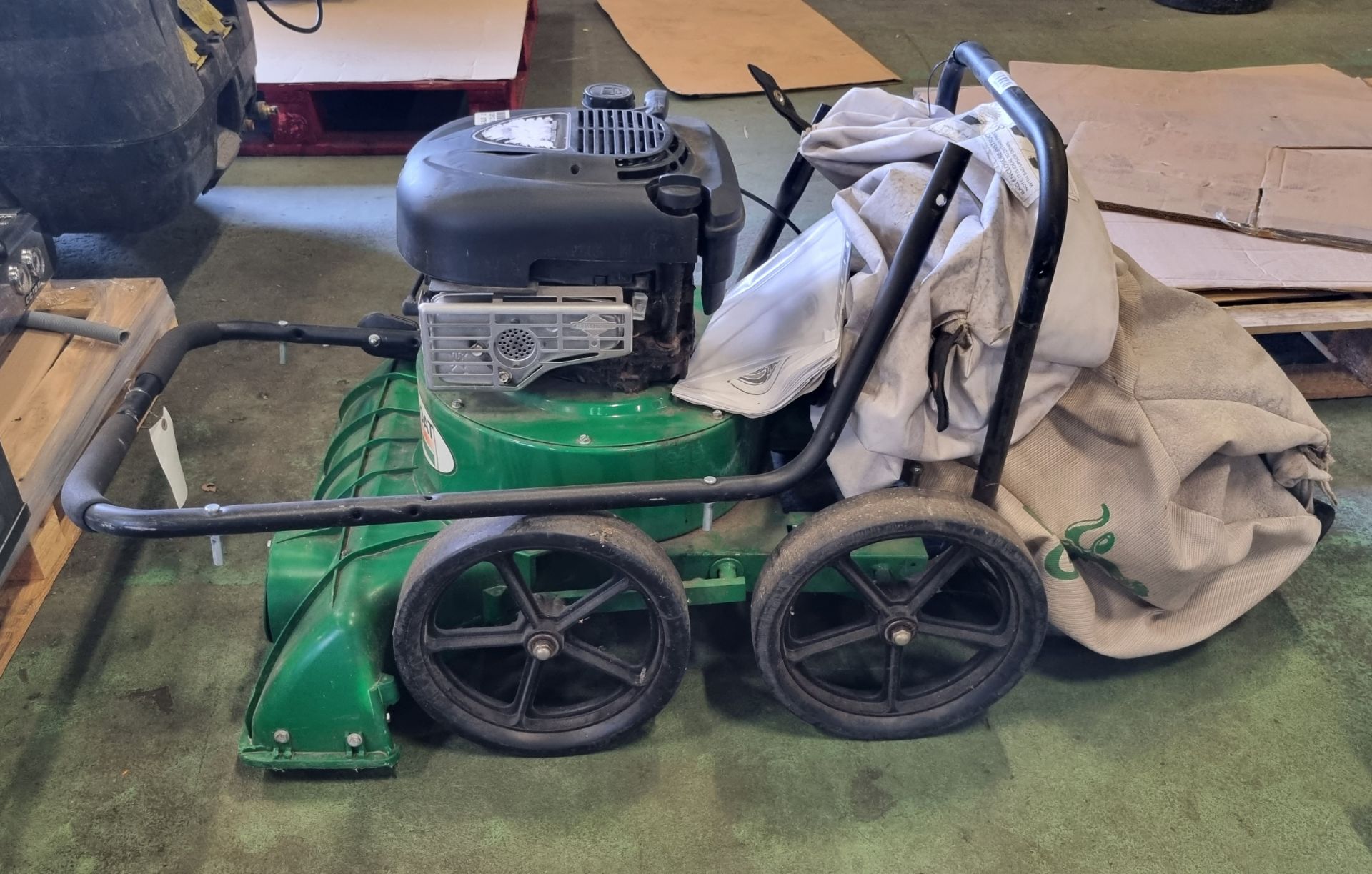 Billy Goat KV600 lawn vacuum - Serial No. 080414055