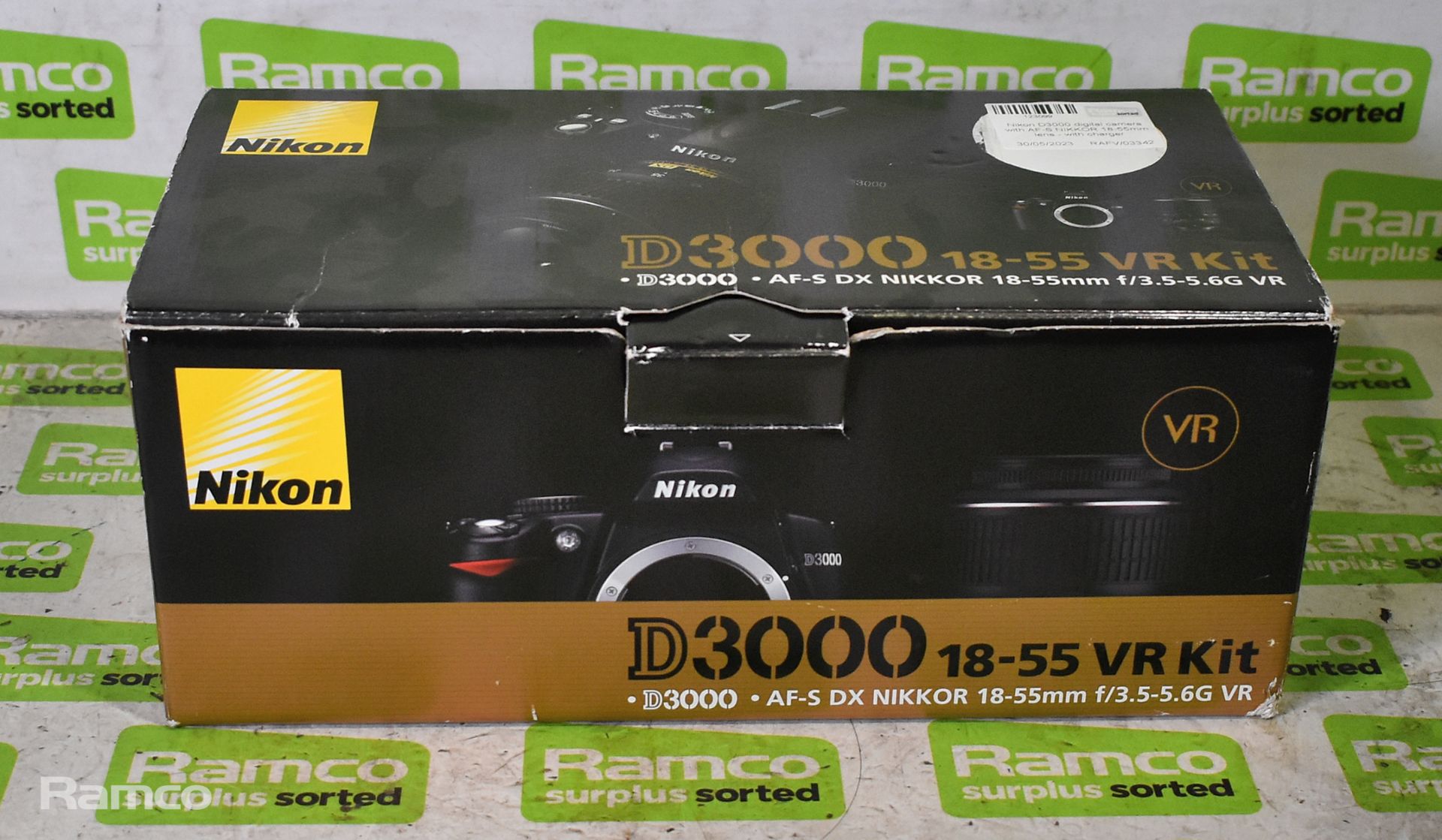 Nikon D3000 digital camera with AF-S NIKKOR 18-55mm lens - with charger - Bild 13 aus 13