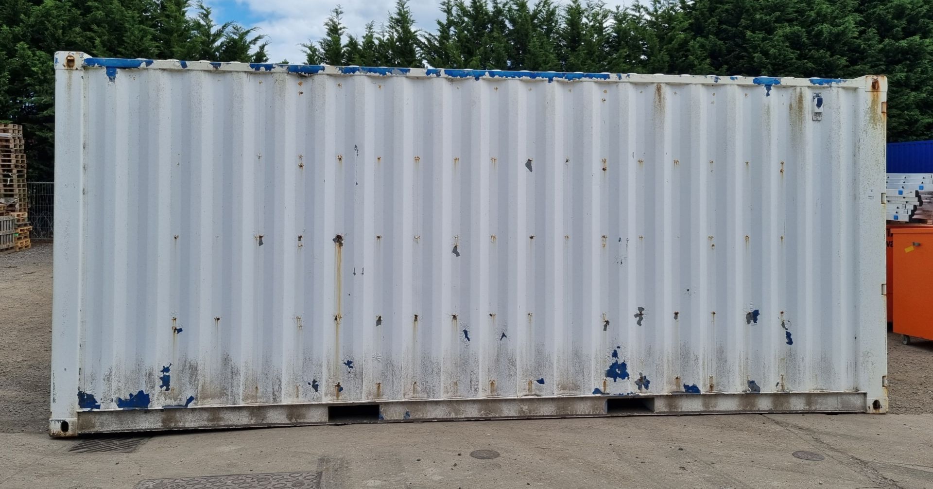 20 foot shipping container with fitted gantry crane rails, ramp and floor rollers - Bild 2 aus 15