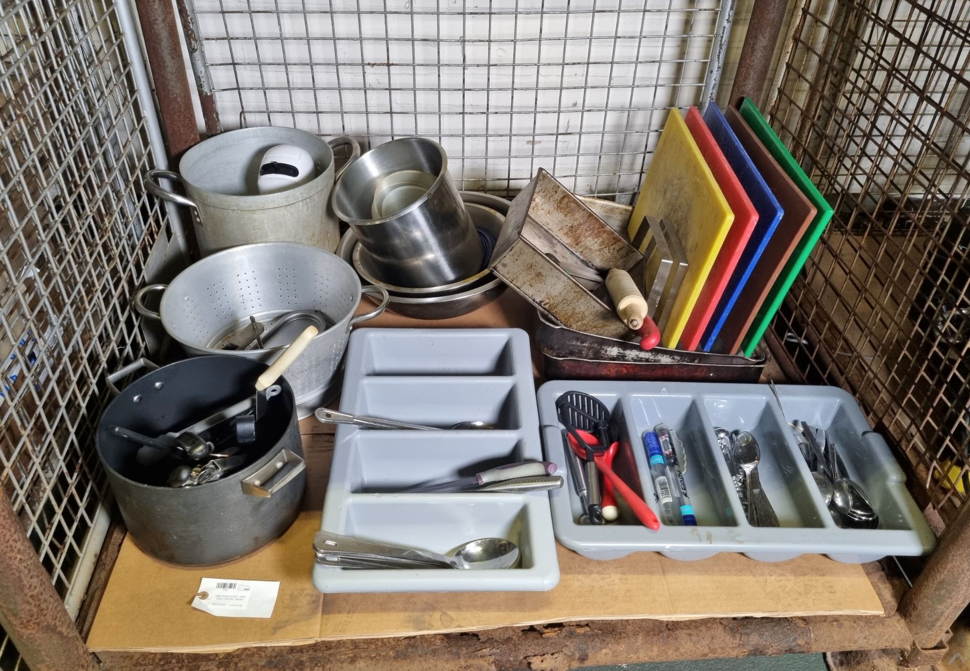Catering equipment - pans, trays, colander, utensils - Bild 2 aus 6
