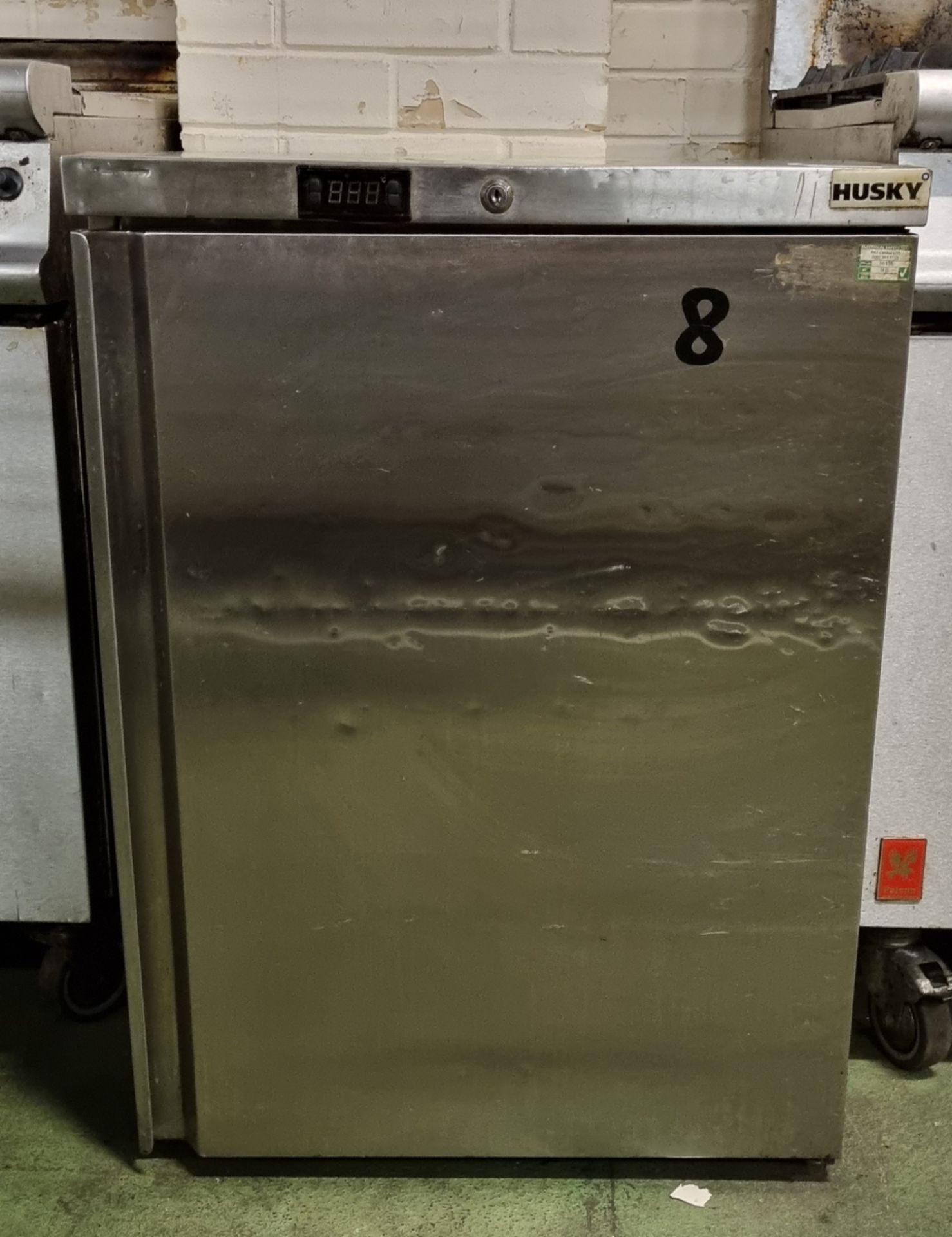 Husky SS1 undercounter fridge - H820 x W600 x D600mm