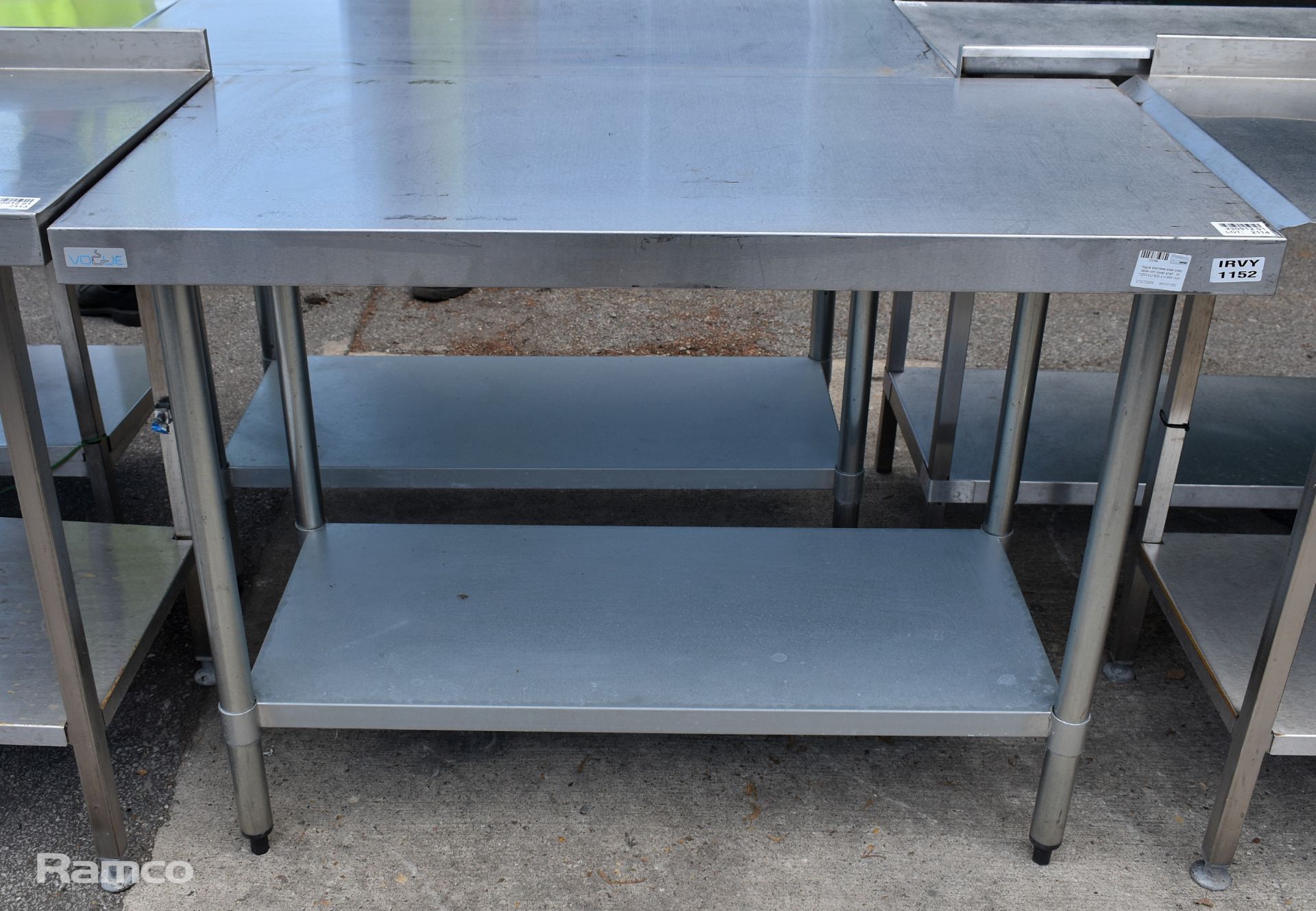 Vogue stainless steel prep table with lower shelf - W 1200 x D 600 x H 900mm