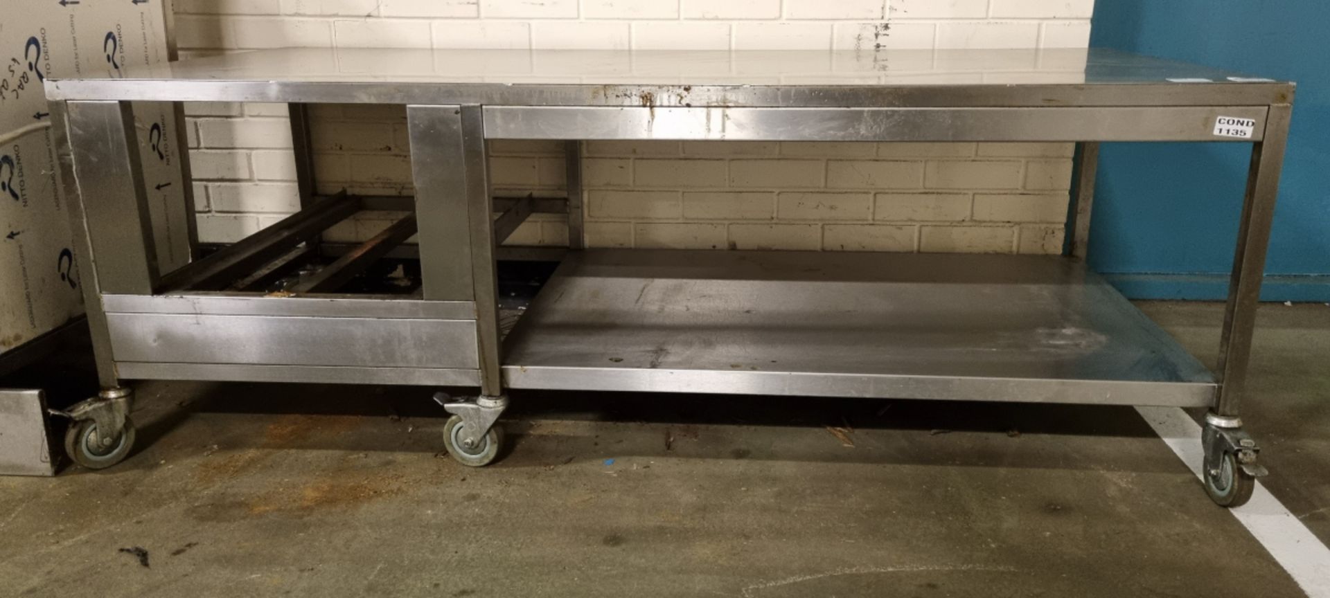 Stainless steel undercounter trolley - W 1800 x D 800 x H 650mm - Image 2 of 3