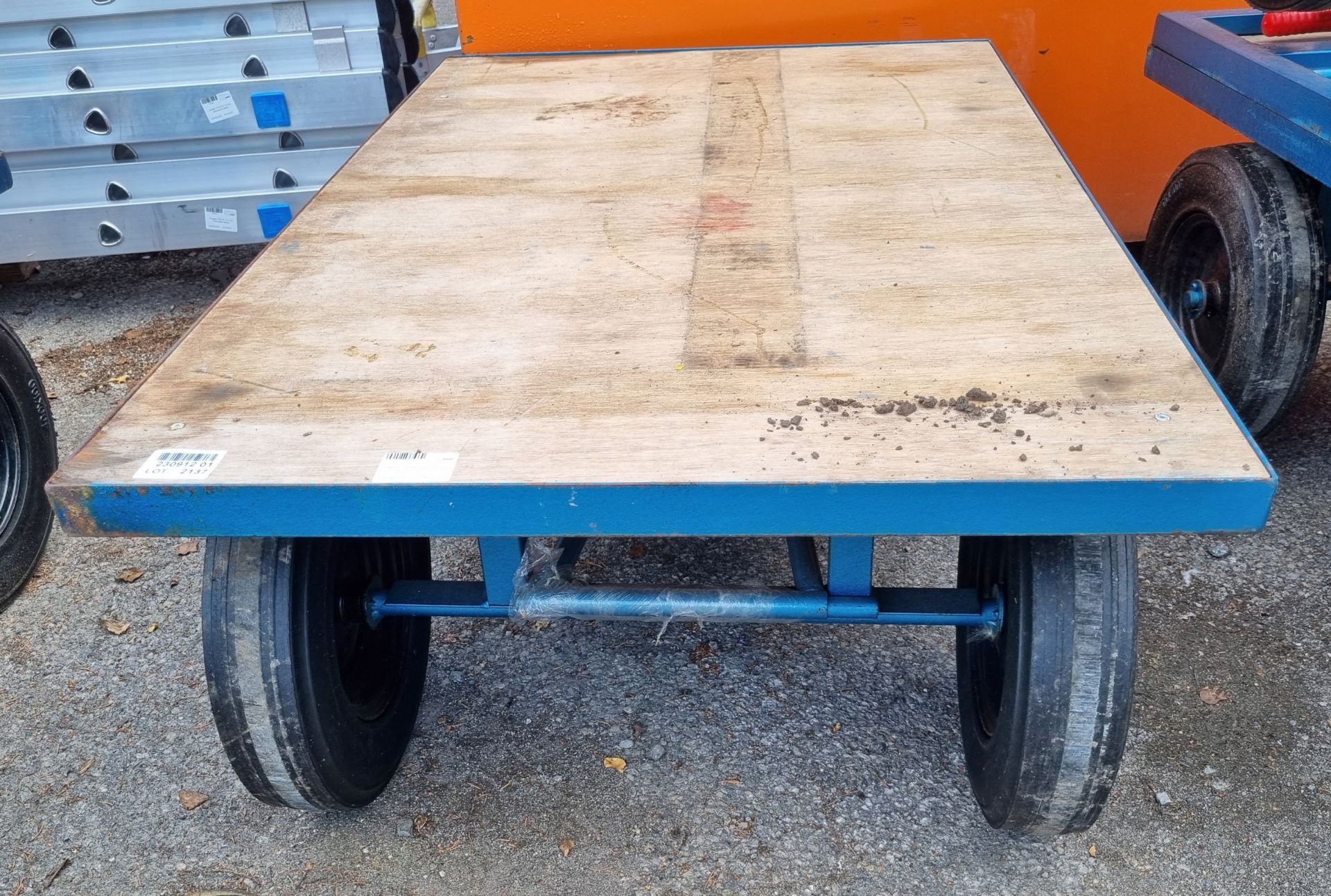 Platform trolley - W 1230 x D 800 x H 520mm