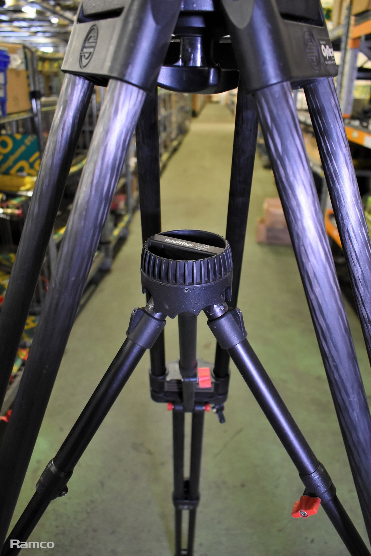 Sachtler ENG 2 CF tripod with Video 18P head - max height 155cm - max weight 40kg - Image 5 of 6