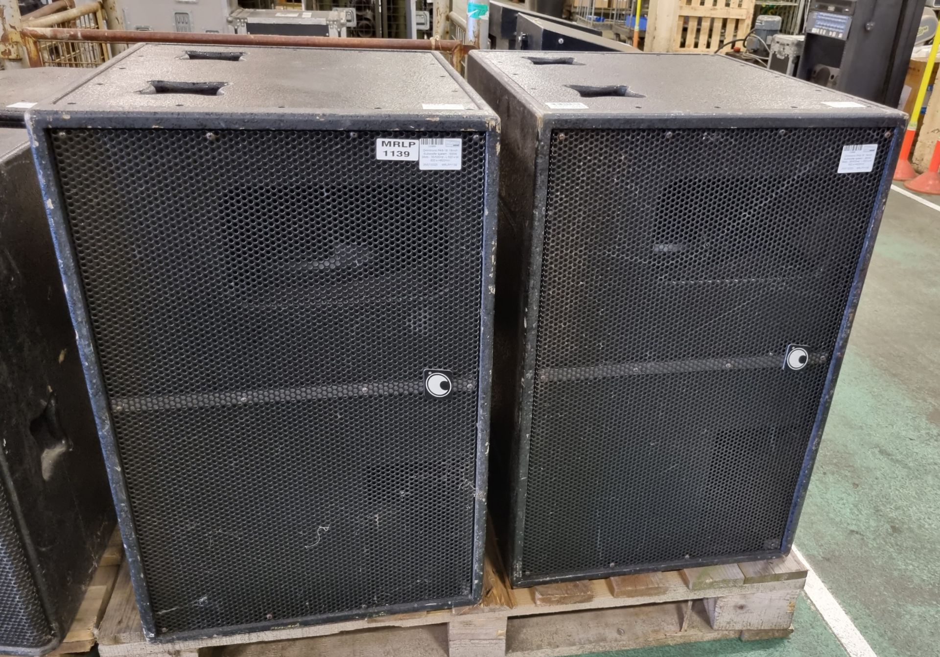 2x Omnitronic PAS-18 18inch Subwoofers - 600W 98db - 35/500 Hz - L 520 x W 600 x H800mm