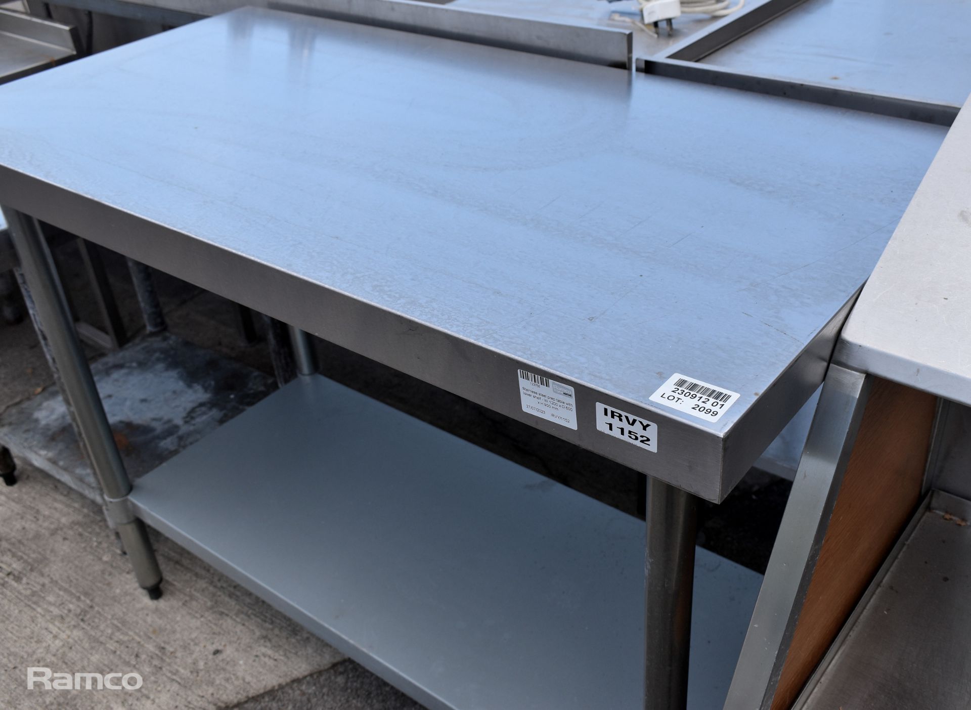 Stainless steel prep table with lower shelf - W 1200 x D 600 x H 900mm - Bild 2 aus 3