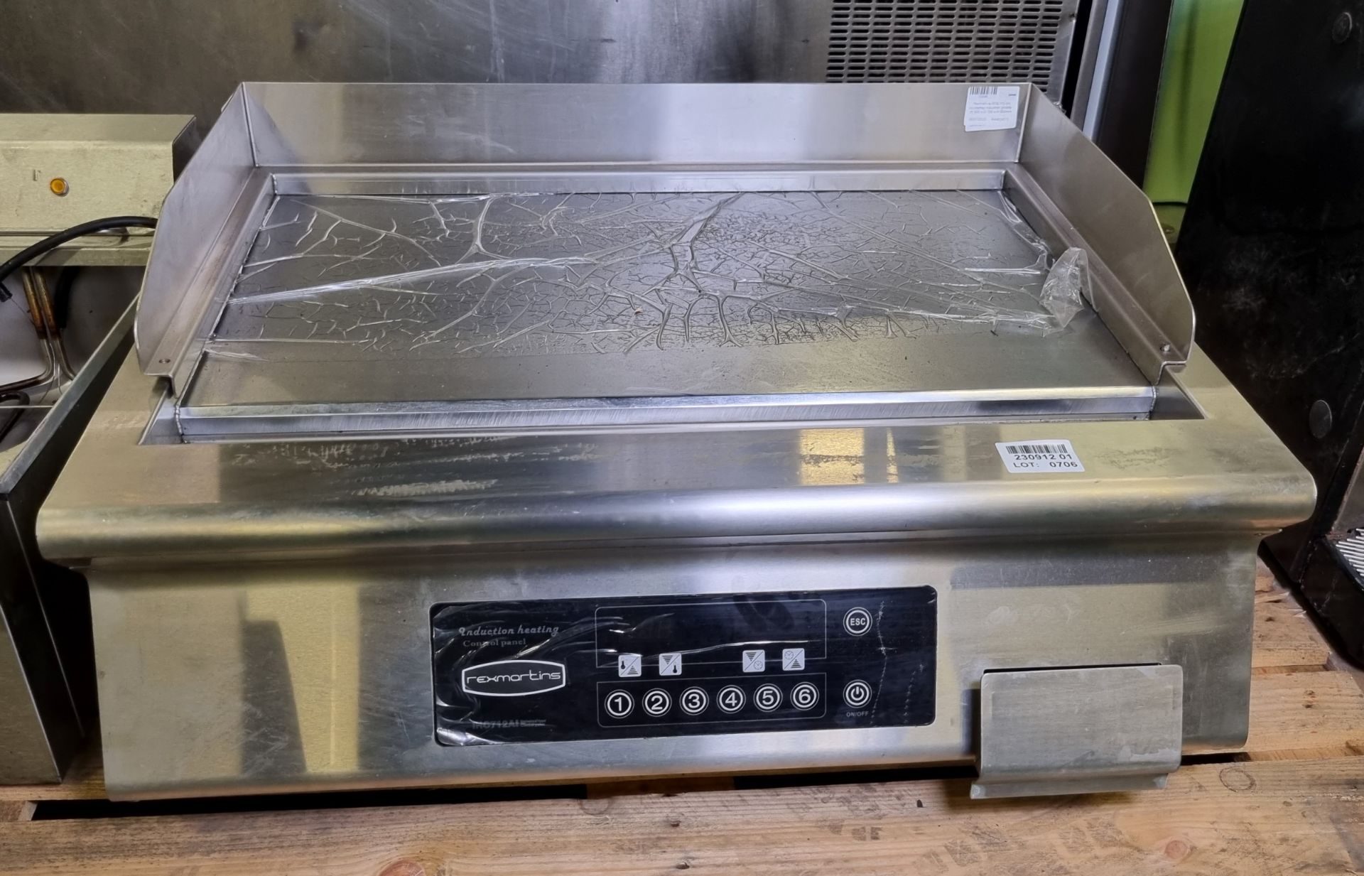 Rexmartins RDE-FG-8A countertop induction griddle - W 800 x D 700 x H 300mm