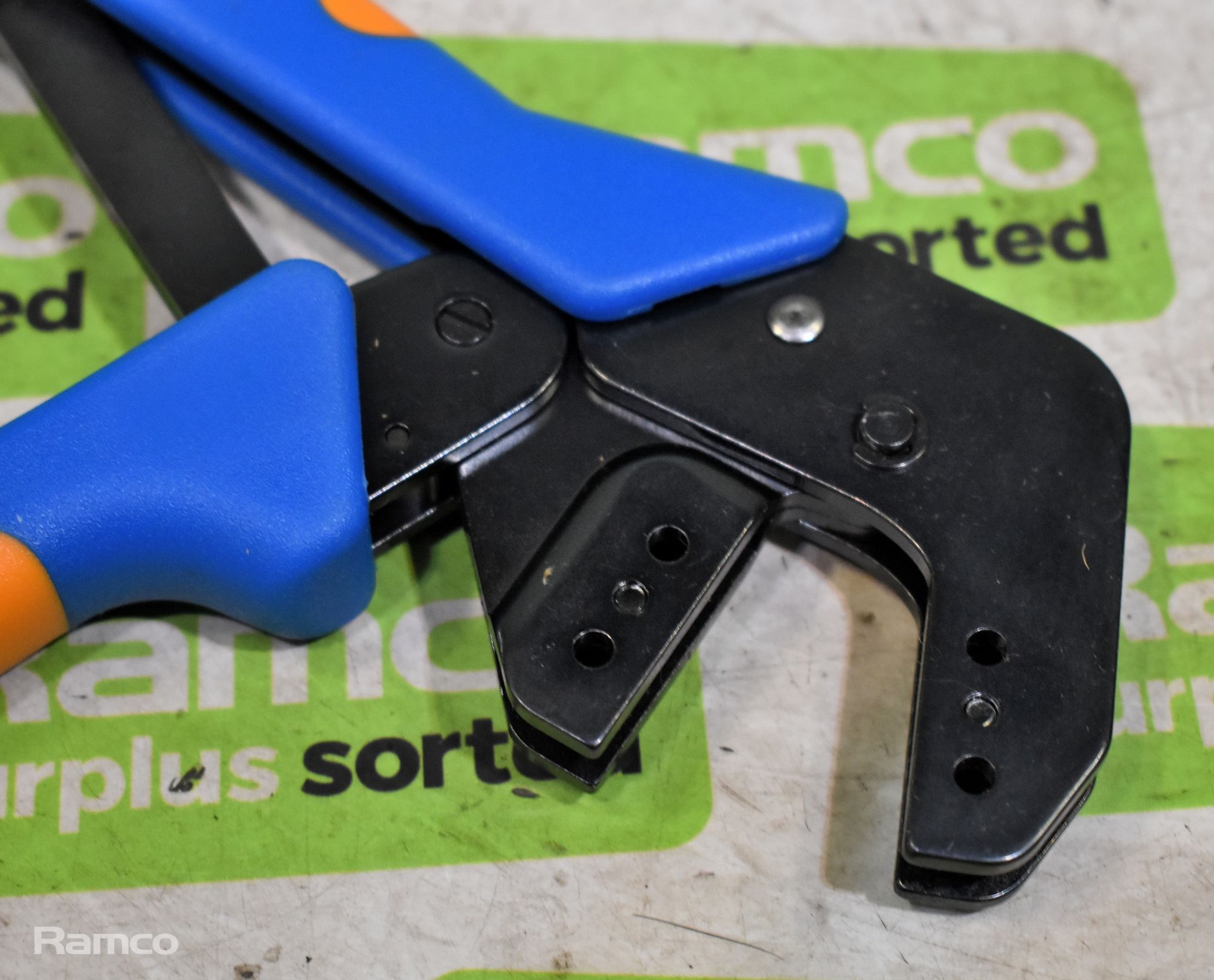 TE Connectivity PRO-CRIMPER III hand ratcheting Crimping tool with die assemblies - Image 2 of 5