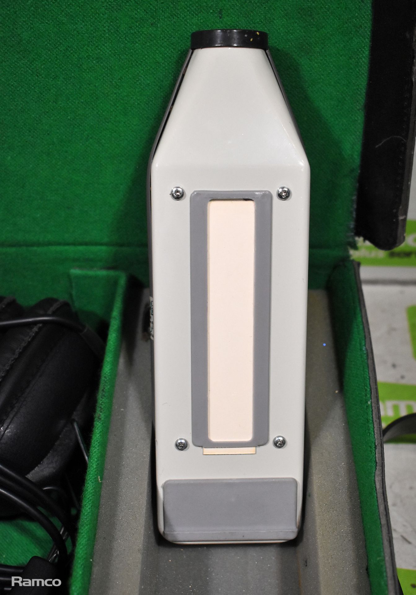 Dawe Instruments Ltd Type 8902 C ultrasonic leak tester in leather storage case - Image 4 of 7