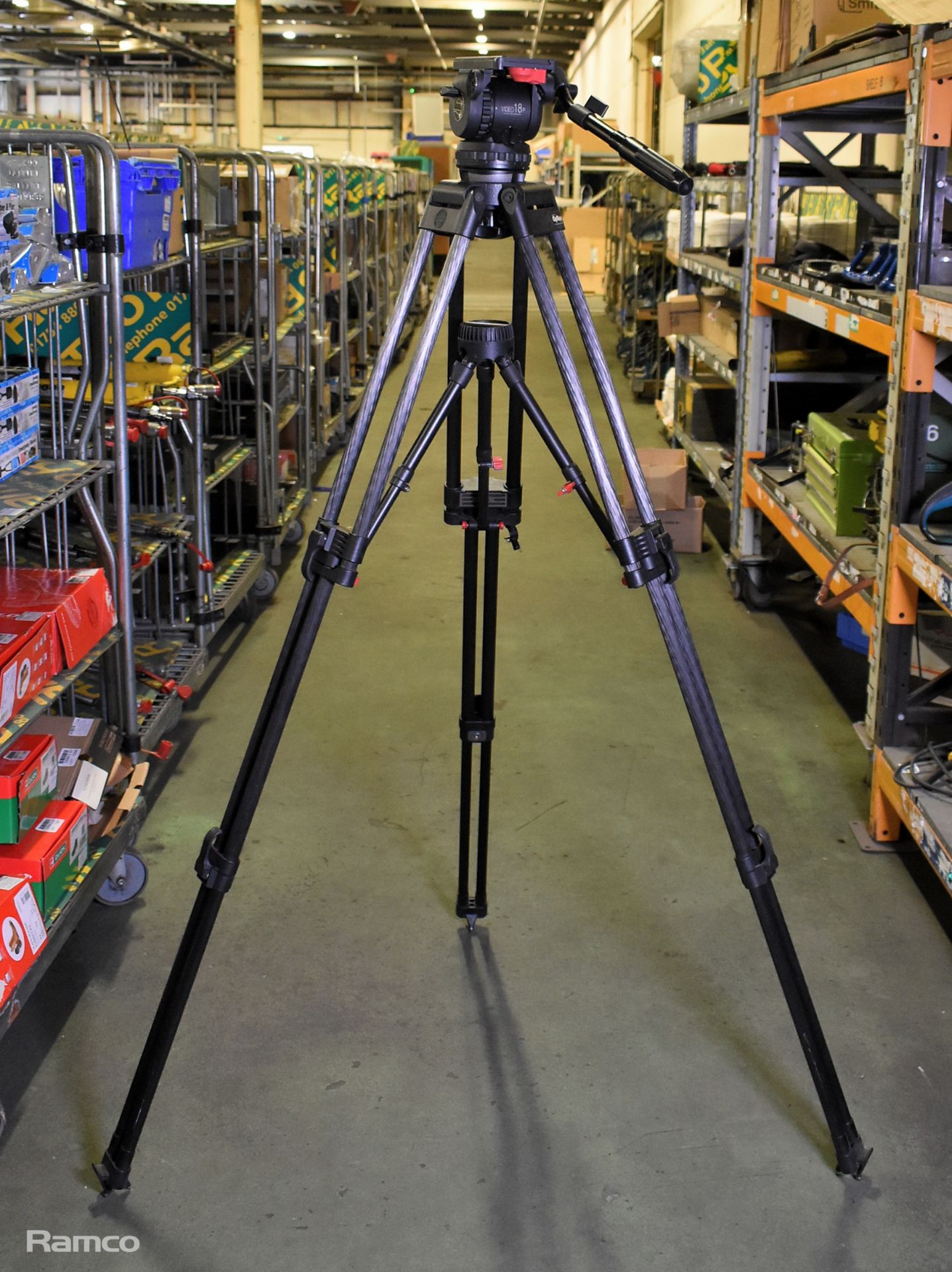 Sachtler ENG 2 CF tripod with Video 18P head - max height 155cm - max weight 40kg - Image 2 of 6