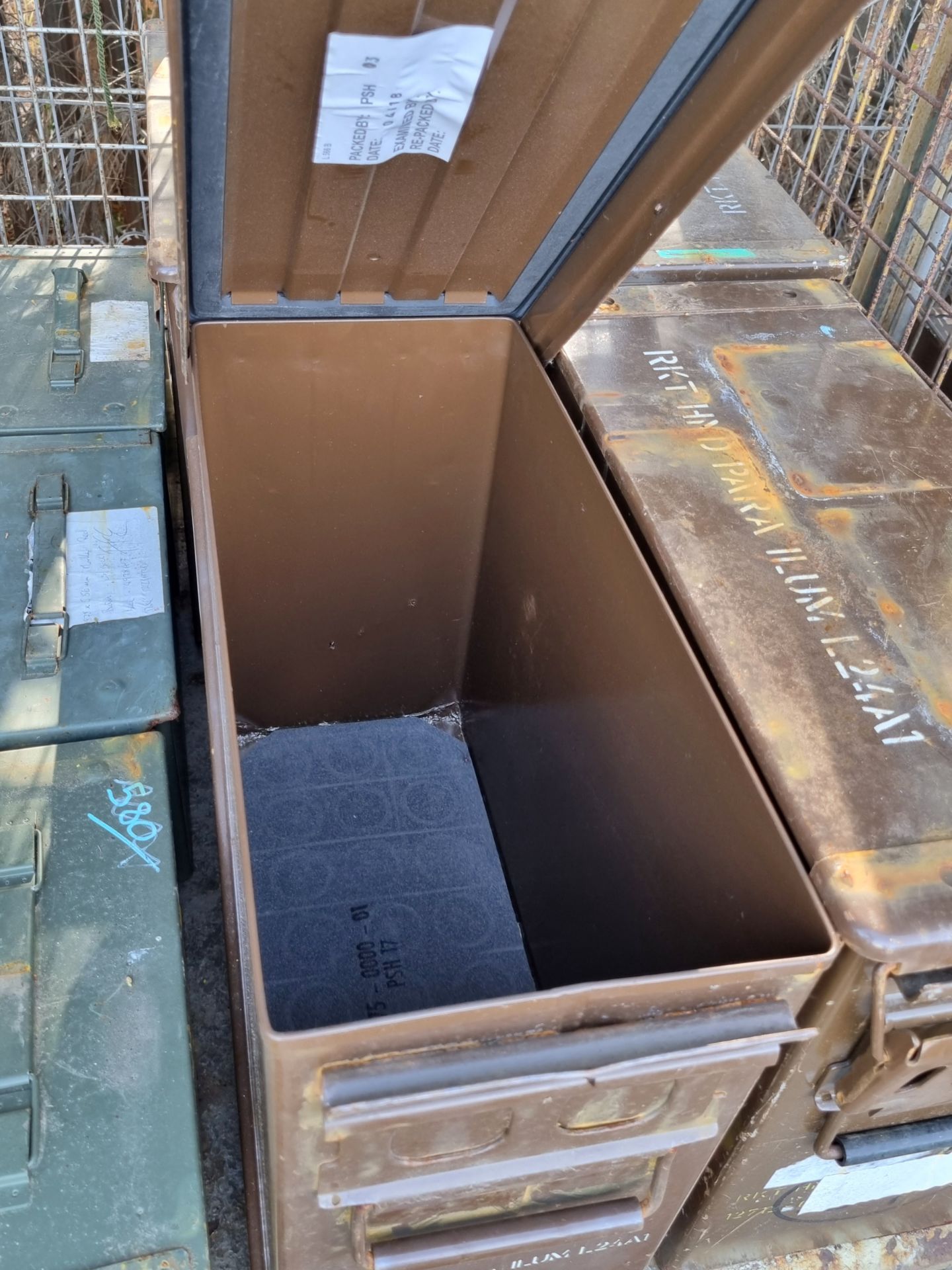 14x M2A1 ammo boxes, 4x M548 ammo boxes - Image 5 of 5
