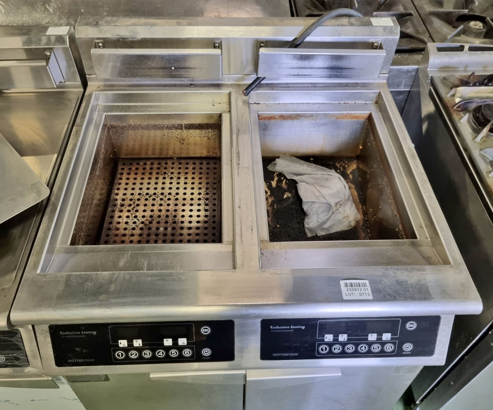 Rexmartins RESC-8B-16 free standing electric induction fryer - double tank - W 800 x D 750 x H 850mm - Bild 3 aus 4