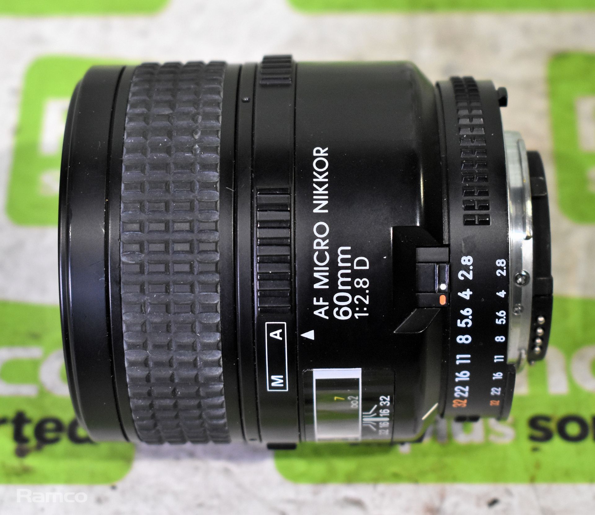 Nikon AF MICRO NIKKOR 60mm lens - Bild 3 aus 7