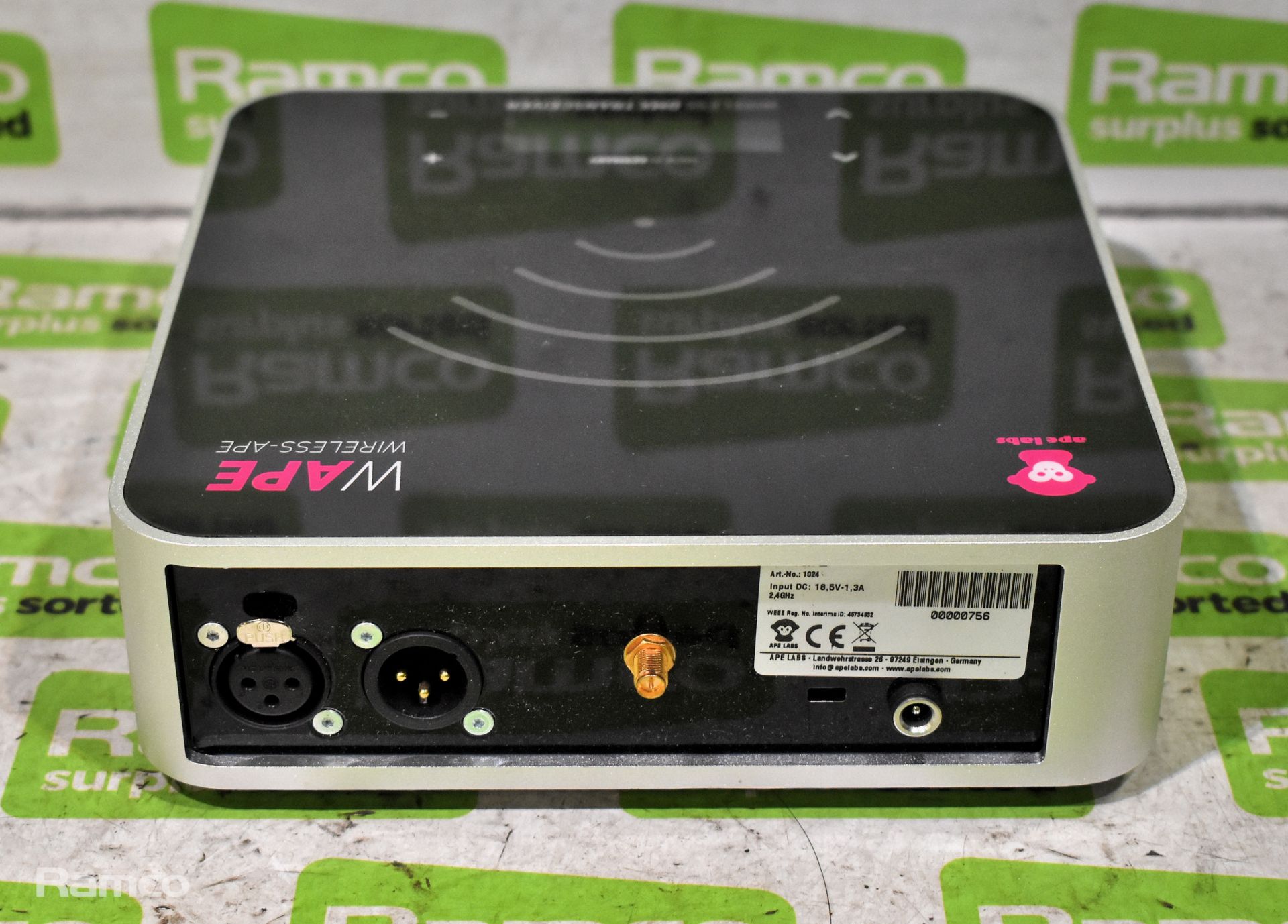 Ape labs W-APE wireless DMX transceiver - L 200 x W 200 x H 65mm - Image 2 of 3