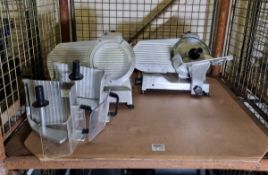 Sirman hand operated meat slicer - W 560 x D 570 x H 470mm, F 250 E Pro aluminium vertical electric