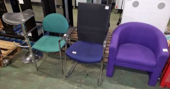Various office chairs - details in the description
