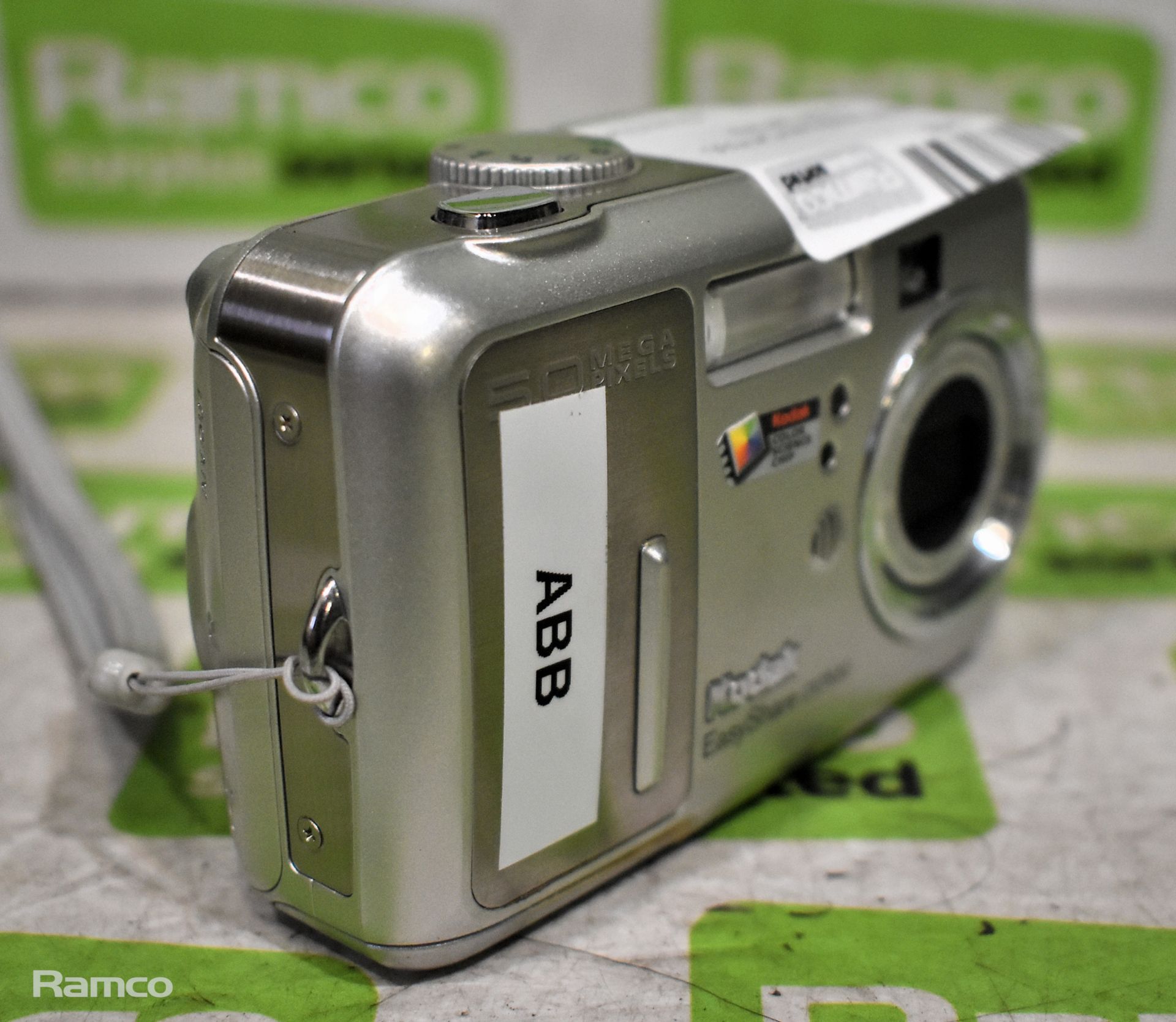 Kodak EasyShare CX7530 digital camera, Olympus Tough-8000 underwater compact camera with box - Bild 3 aus 17