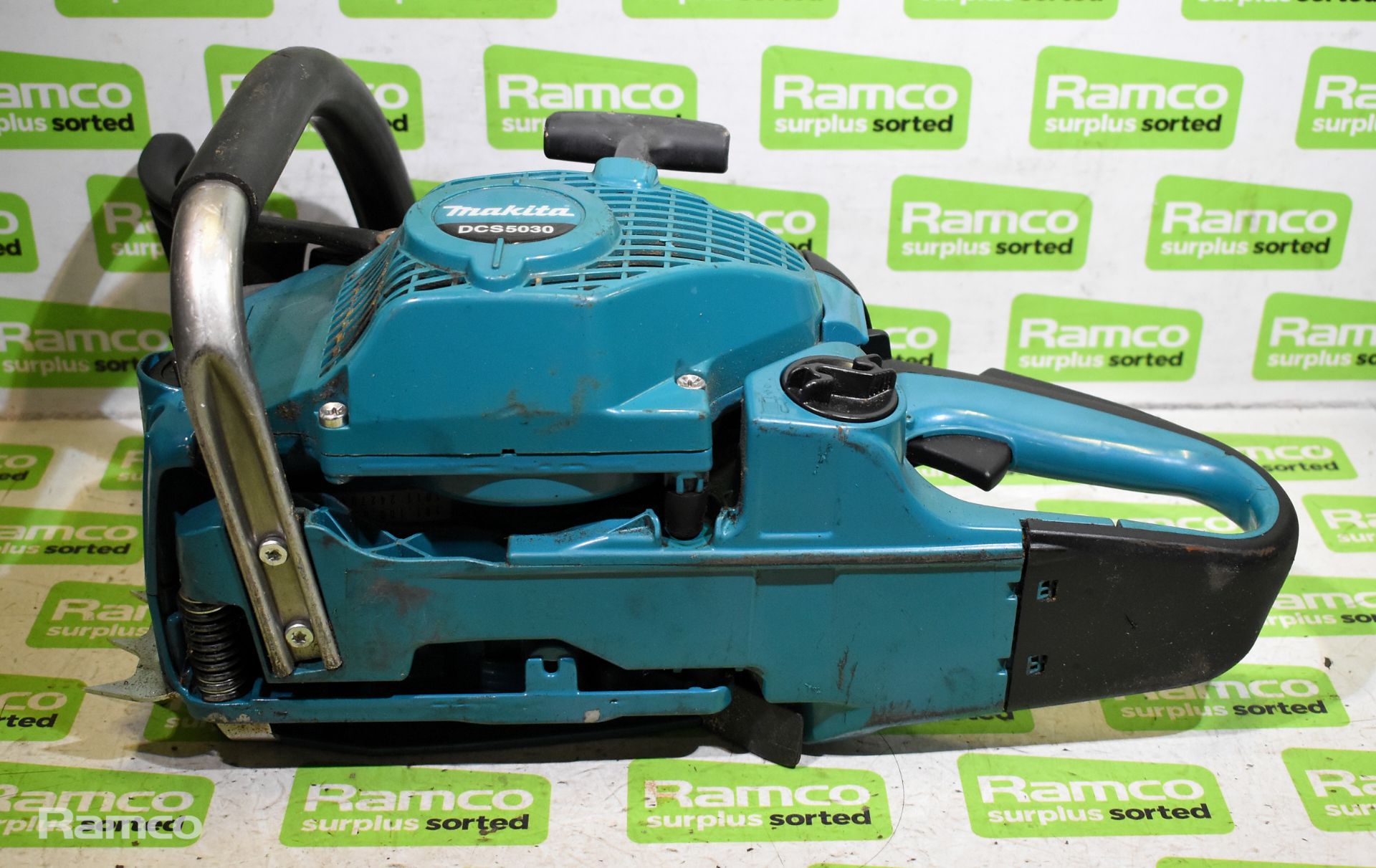 4x Makita DCS5030 50cc petrol chainsaw bodies - AS SPARES OR REPAIRS - Image 6 of 21