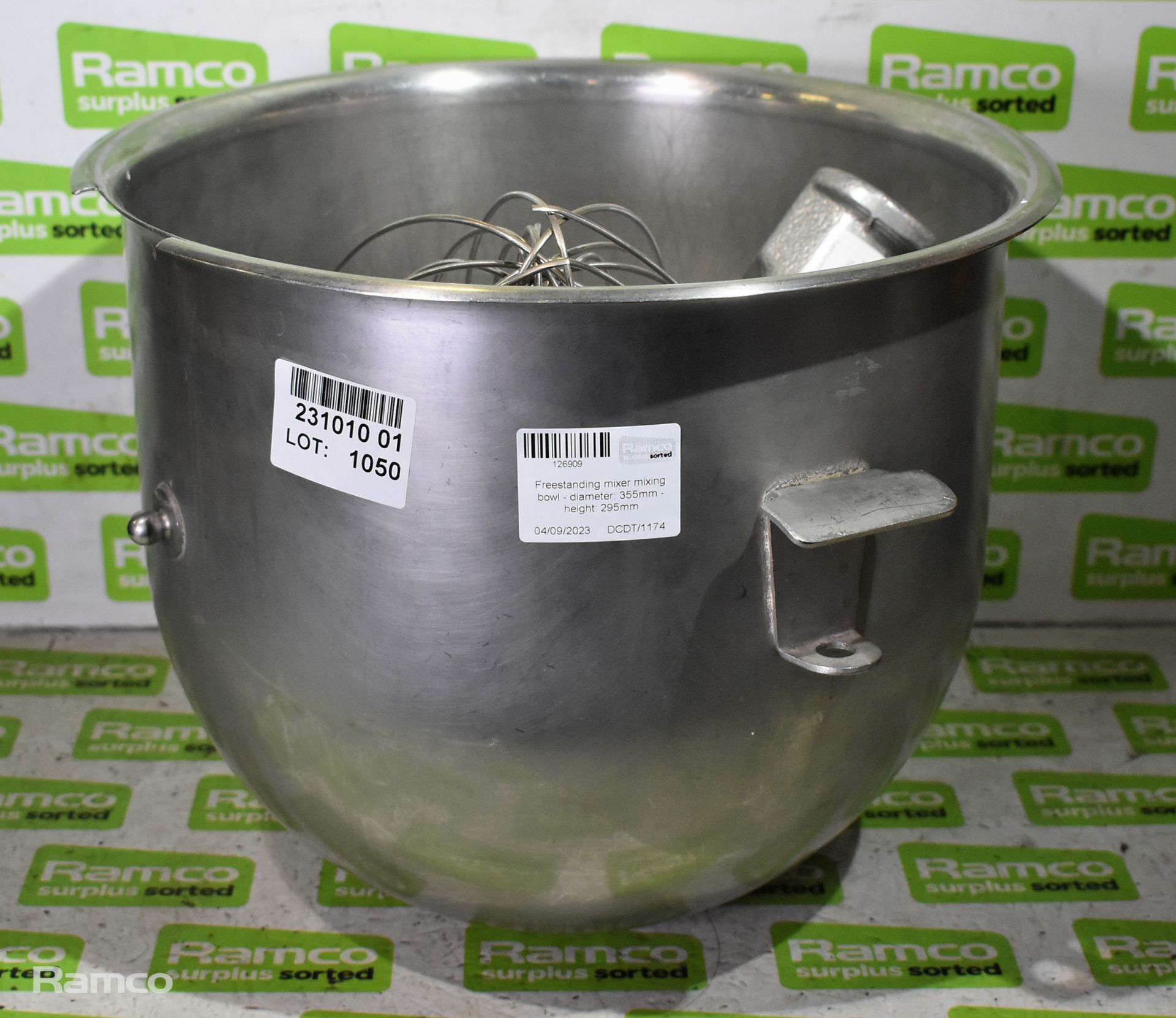 Freestanding mixer mixing bowl with attachments