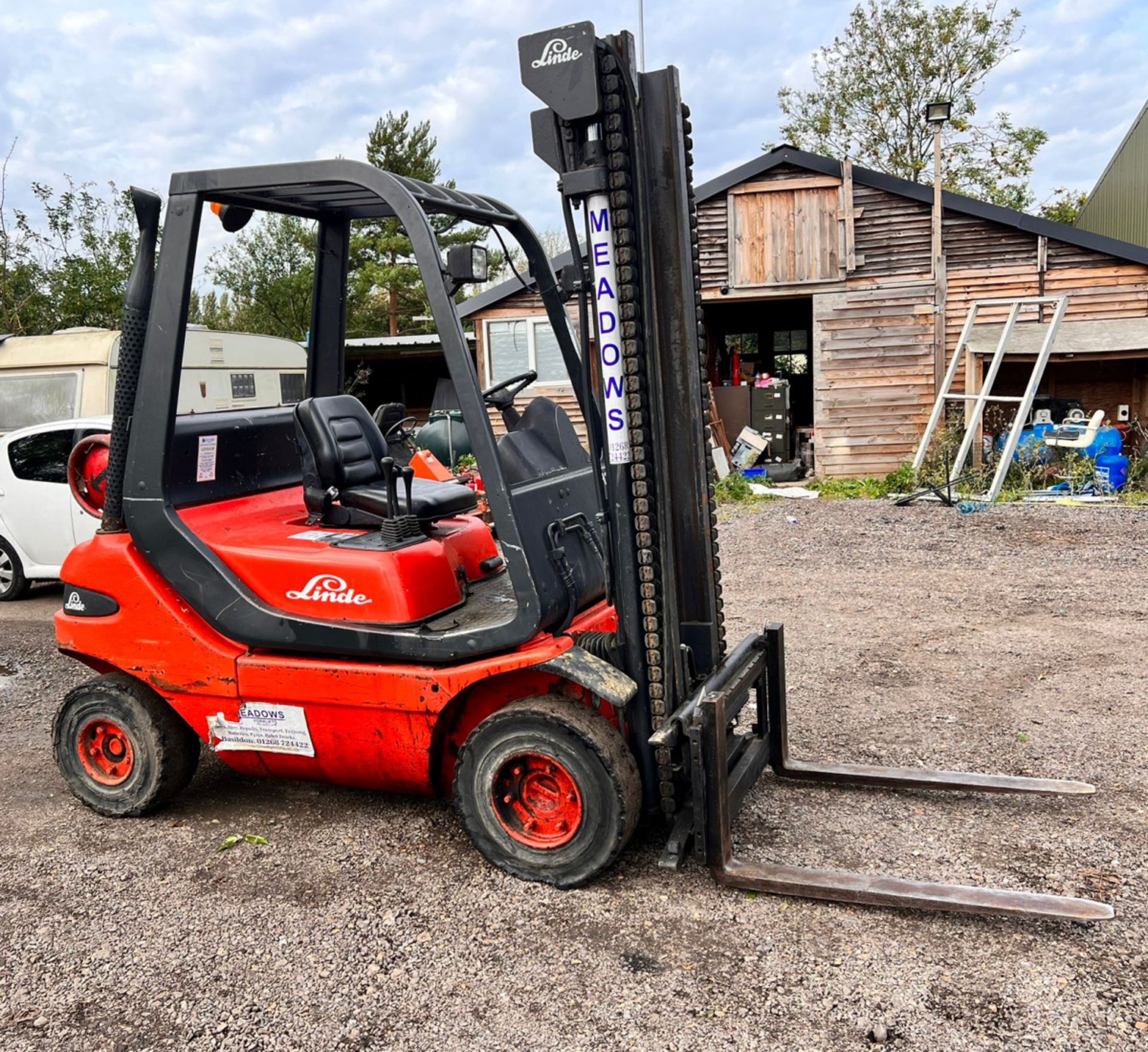 Linde H20T gas forklift - Sold as working but with a hydraulic leak so needs a repair - 4956 hours - Bild 8 aus 11