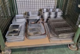 Catering equipment - bain marie pots, oven trays, cooling wire racks and container lids