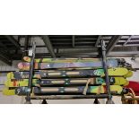 Downhill skis various sizes and models with and without bindings - approx 50 pairs