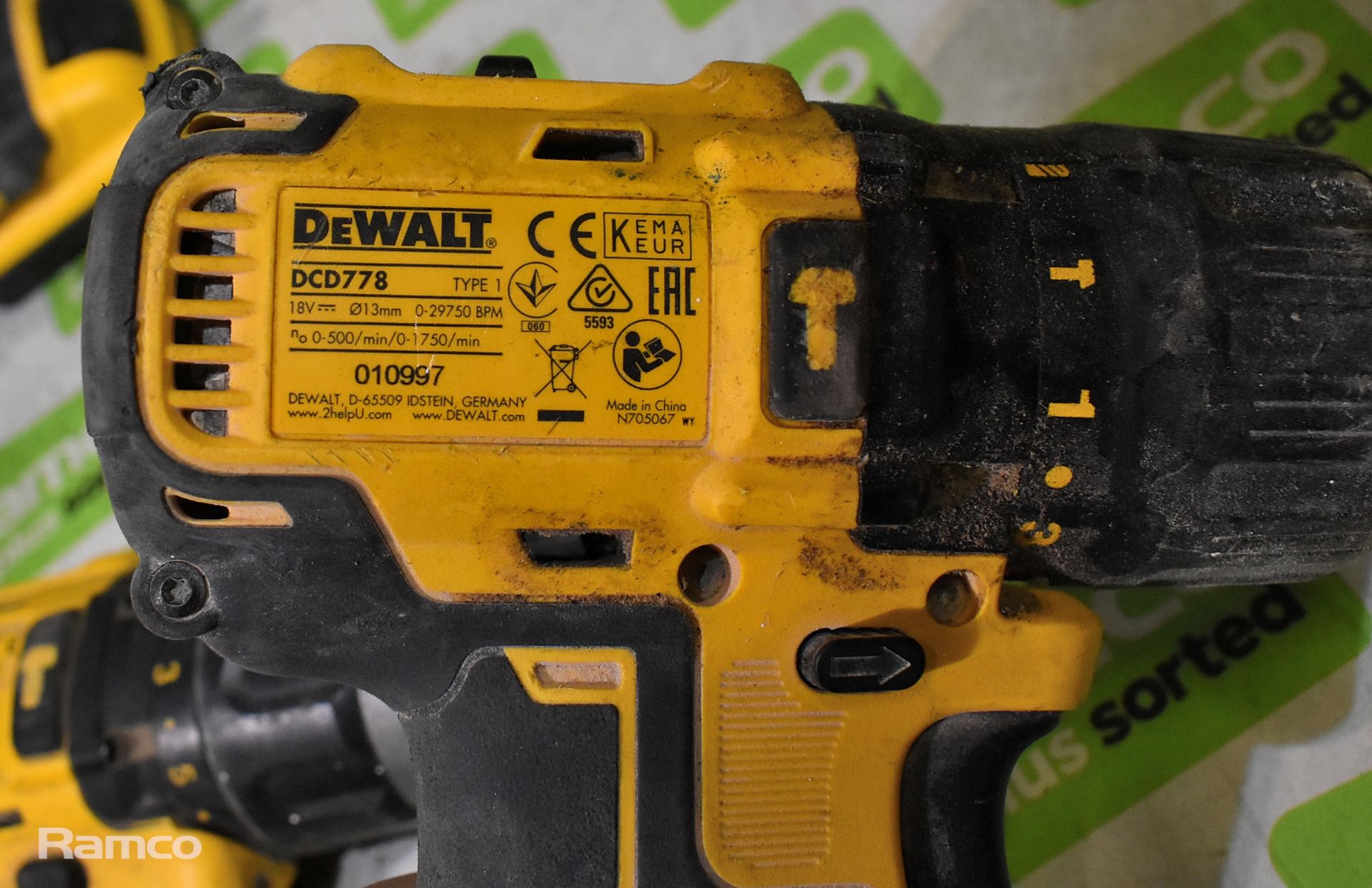 3x Dewalt drills - DCF815, CD785, DCD778 and charger with bag - NO BATTERIES - Bild 8 aus 9