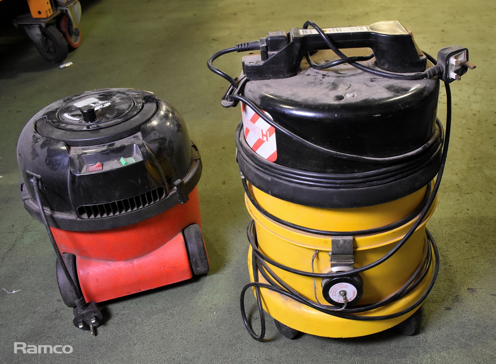 1x Numatic vacuum, 1x Henry vacuum - no accessories - AS SPARES OR REPAIRS - Image 7 of 7