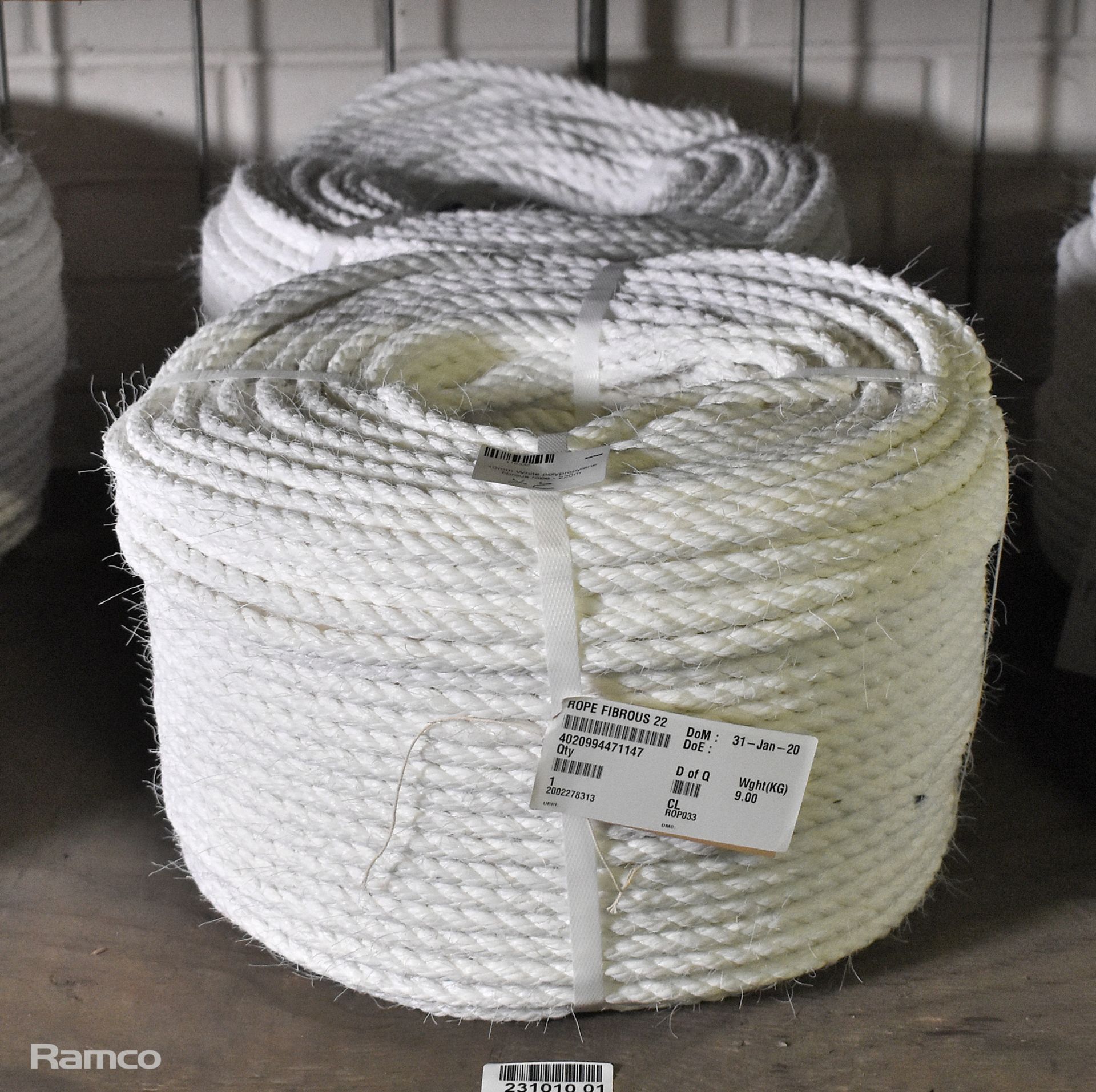 2x reels of 10mm White polypropylene fibrous rope - 220m - Image 2 of 2