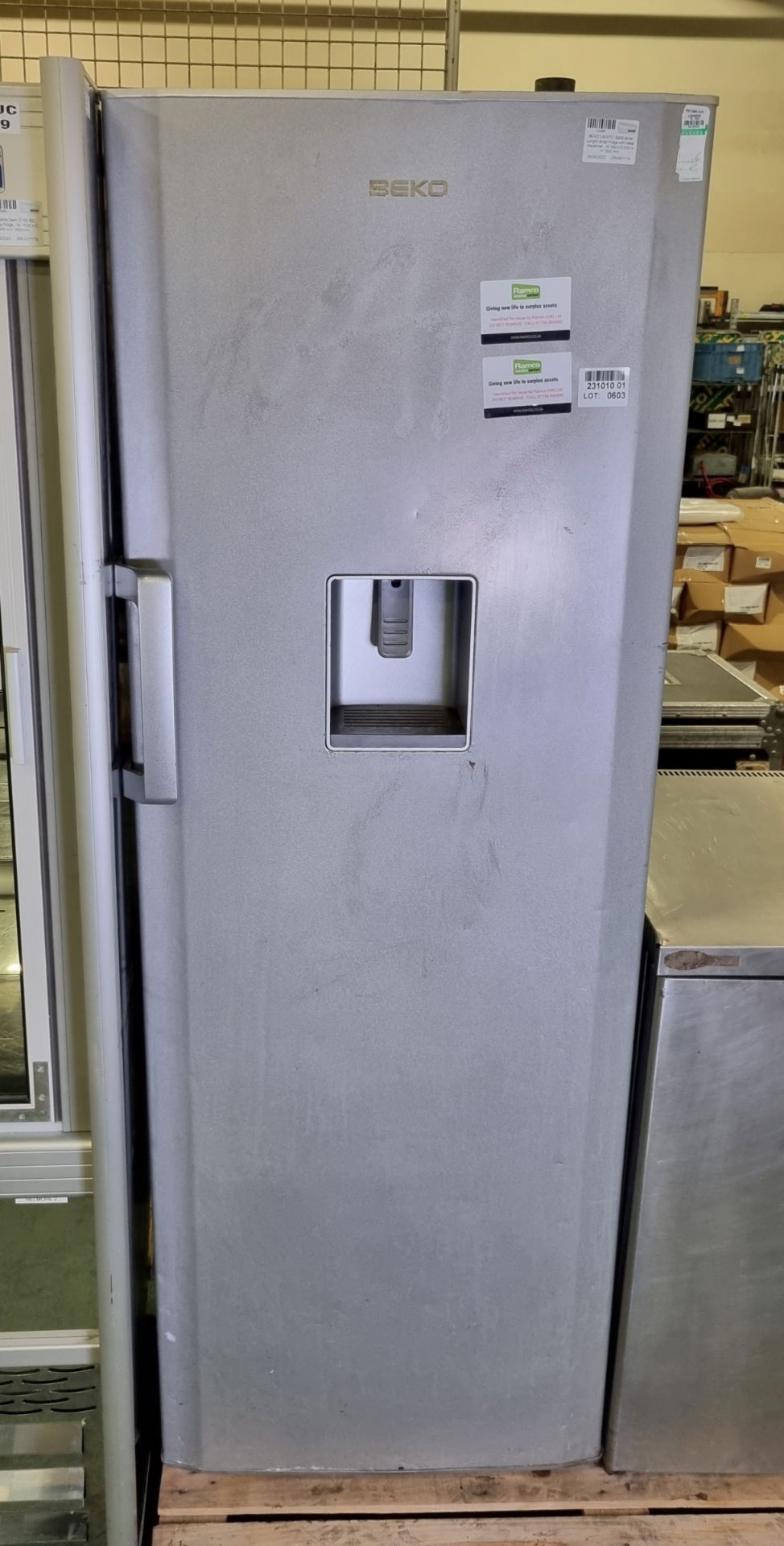 BEKO L60370 / B290 silver upright larder fridge with water dispenser - W 590 x D 630 x H 1690 mm