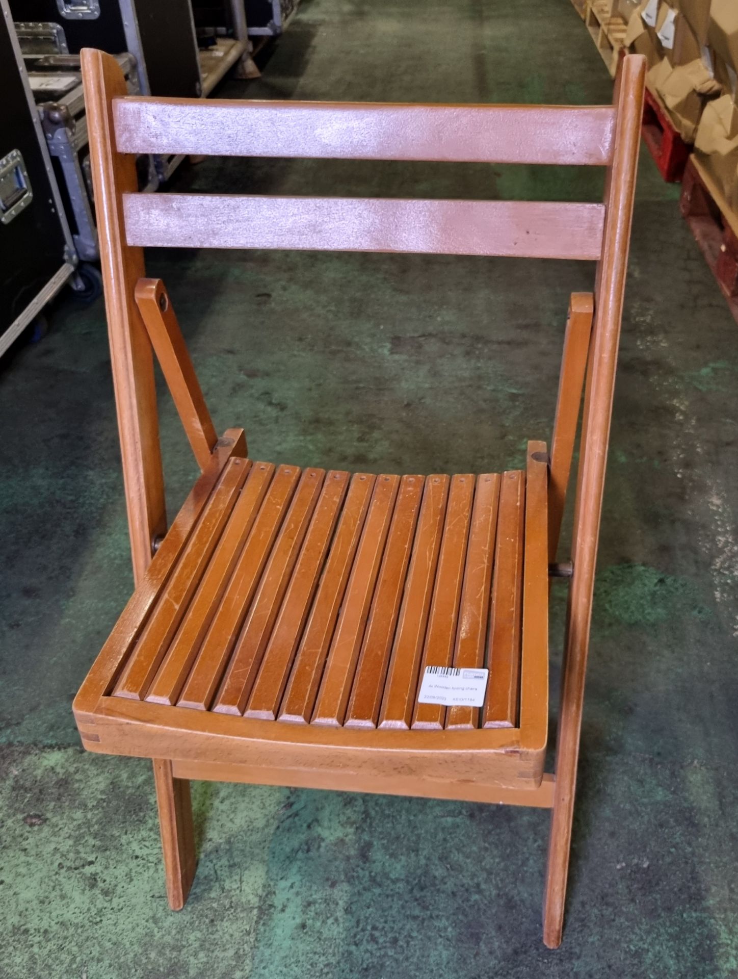 4x Wooden folding chairs - Image 2 of 3