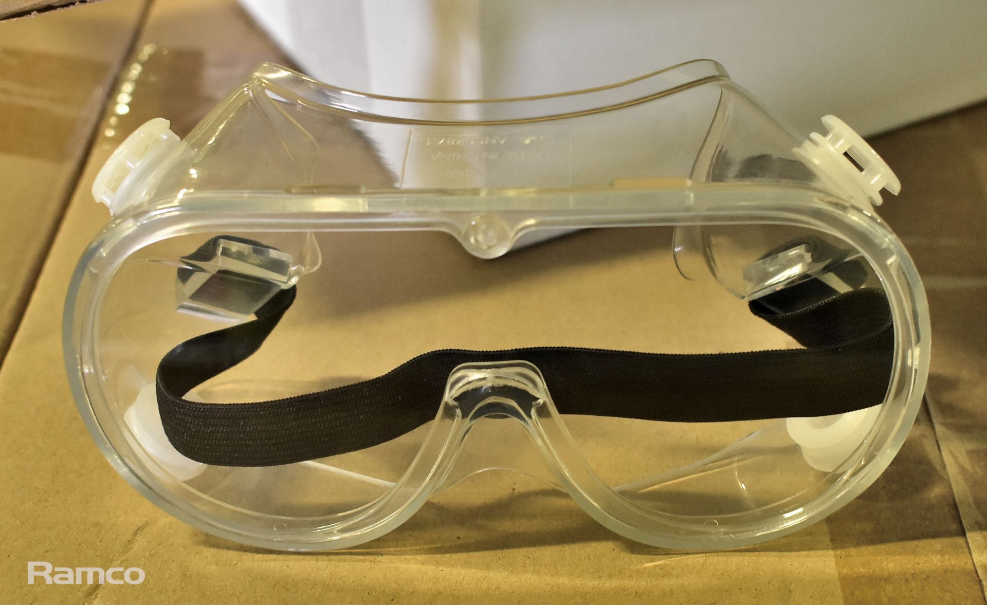 12x boxes of Tapmedic protective goggles - 150 pairs per box - Bild 2 aus 3