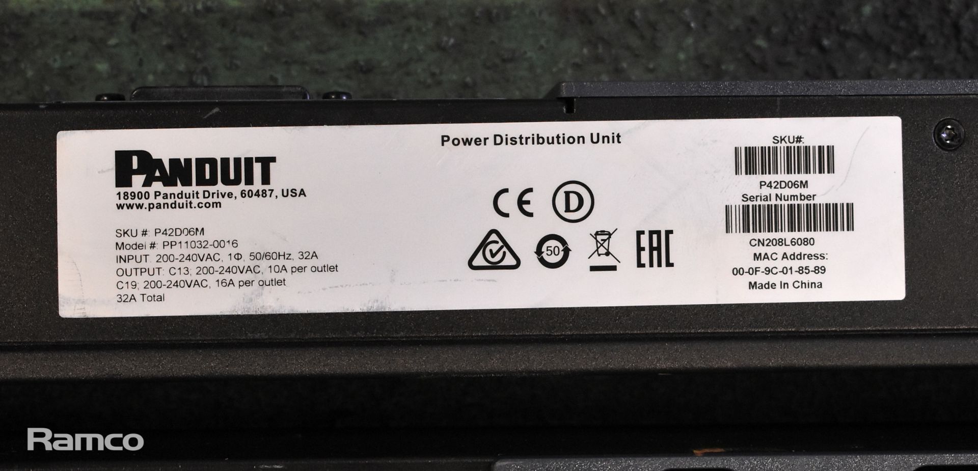 5x Panduit PP11032-0016 power distribution units - 32A - 36x C13 - 6x C19 sockets - Bild 6 aus 6