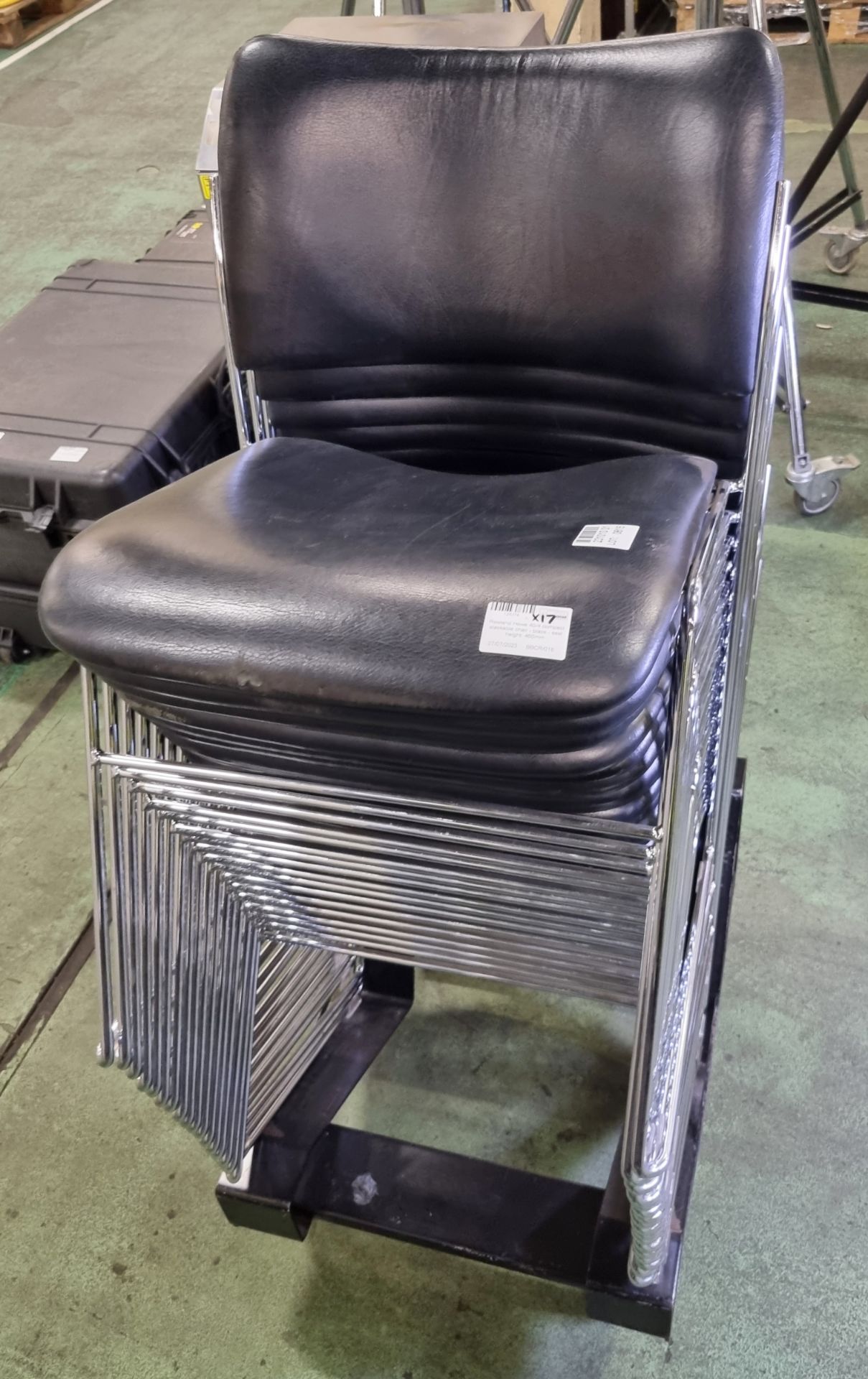 17x Rowland Howe 40/4 compact stackable chairs - black - seat height: 460mm - Bild 2 aus 4