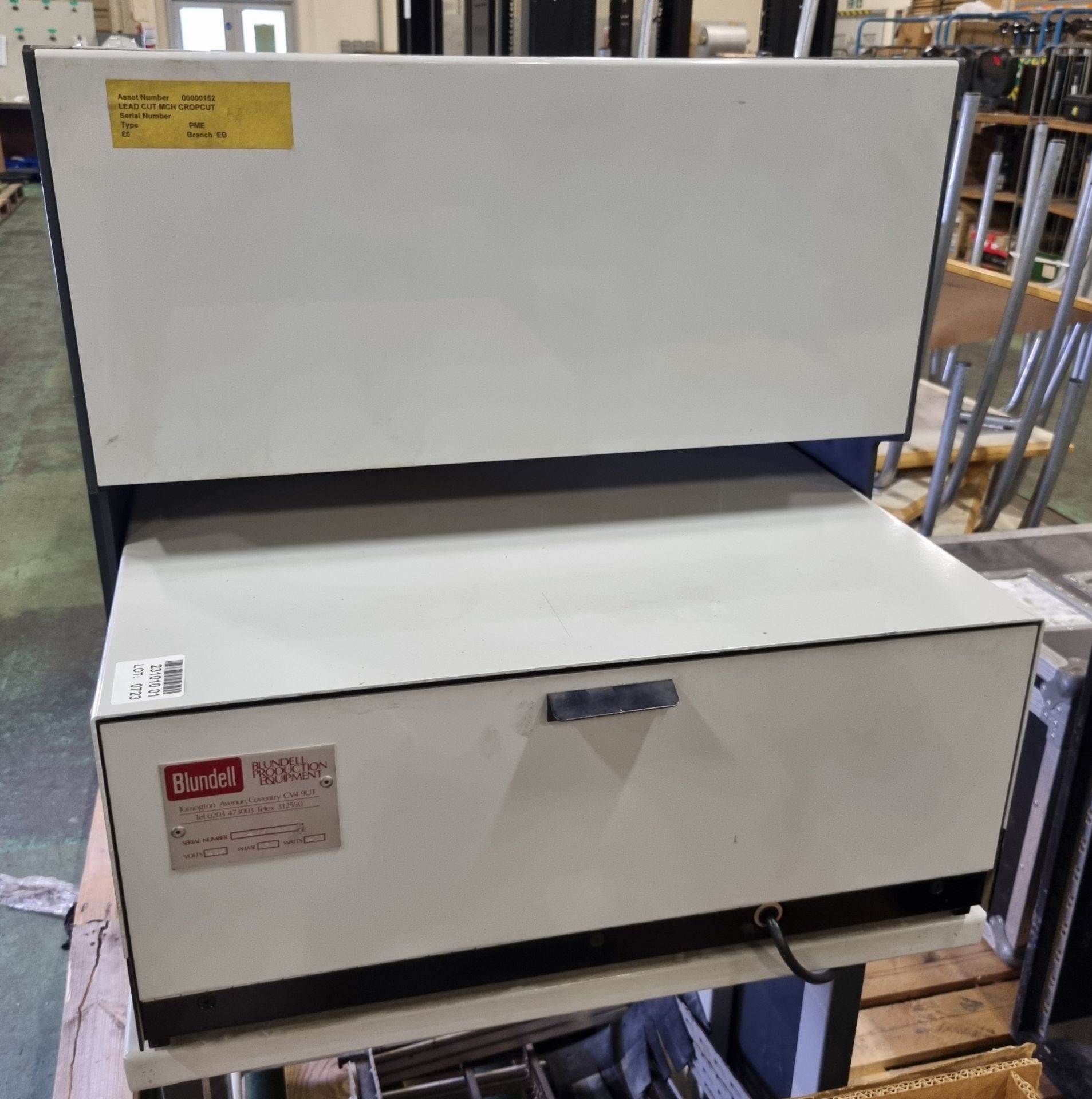 Blundell Production Equipment Cropmatic lead cutting machine - Serial No. 455 - 3 phase 415V 400W - Bild 3 aus 5